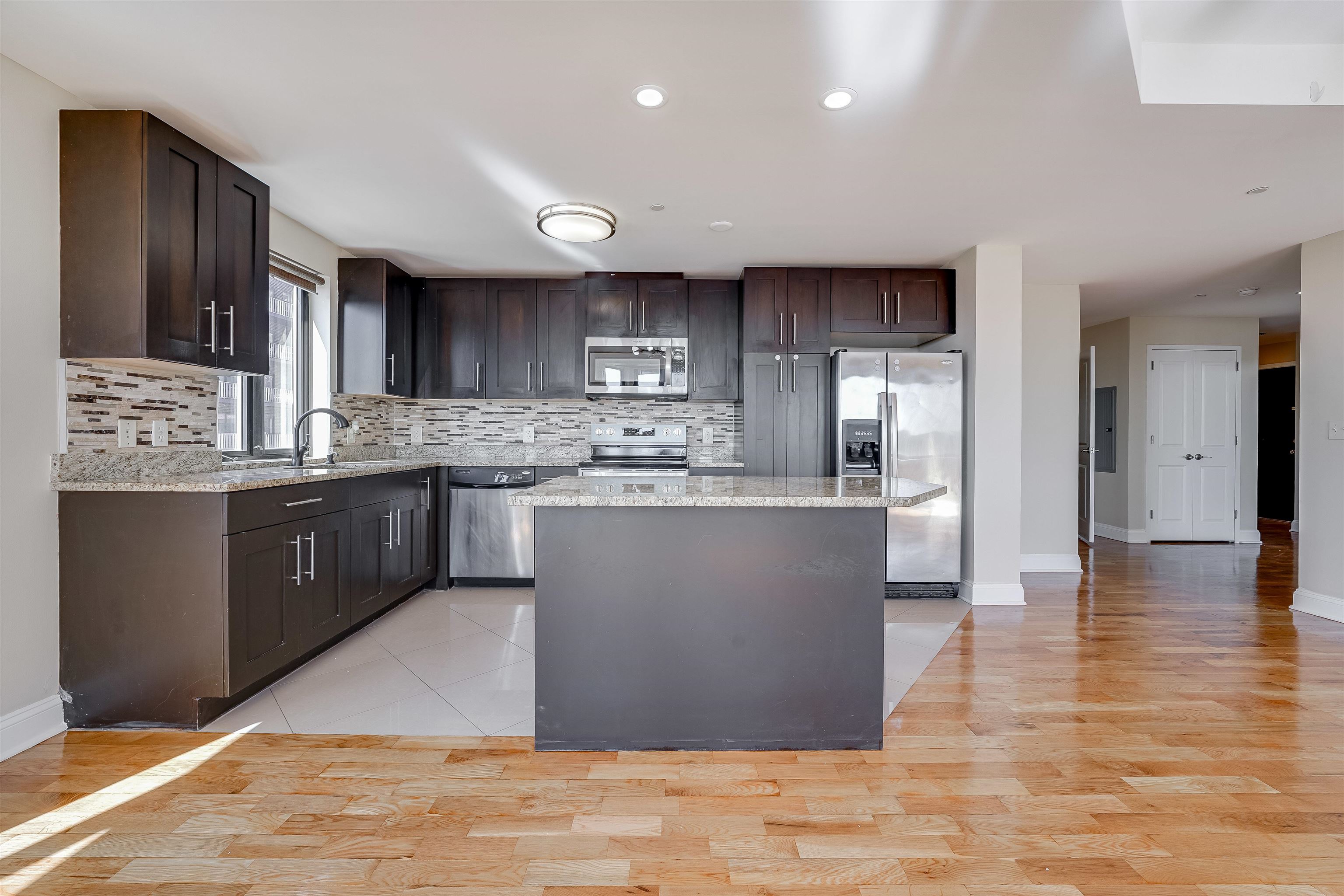 29 1ST ST Unit: 702