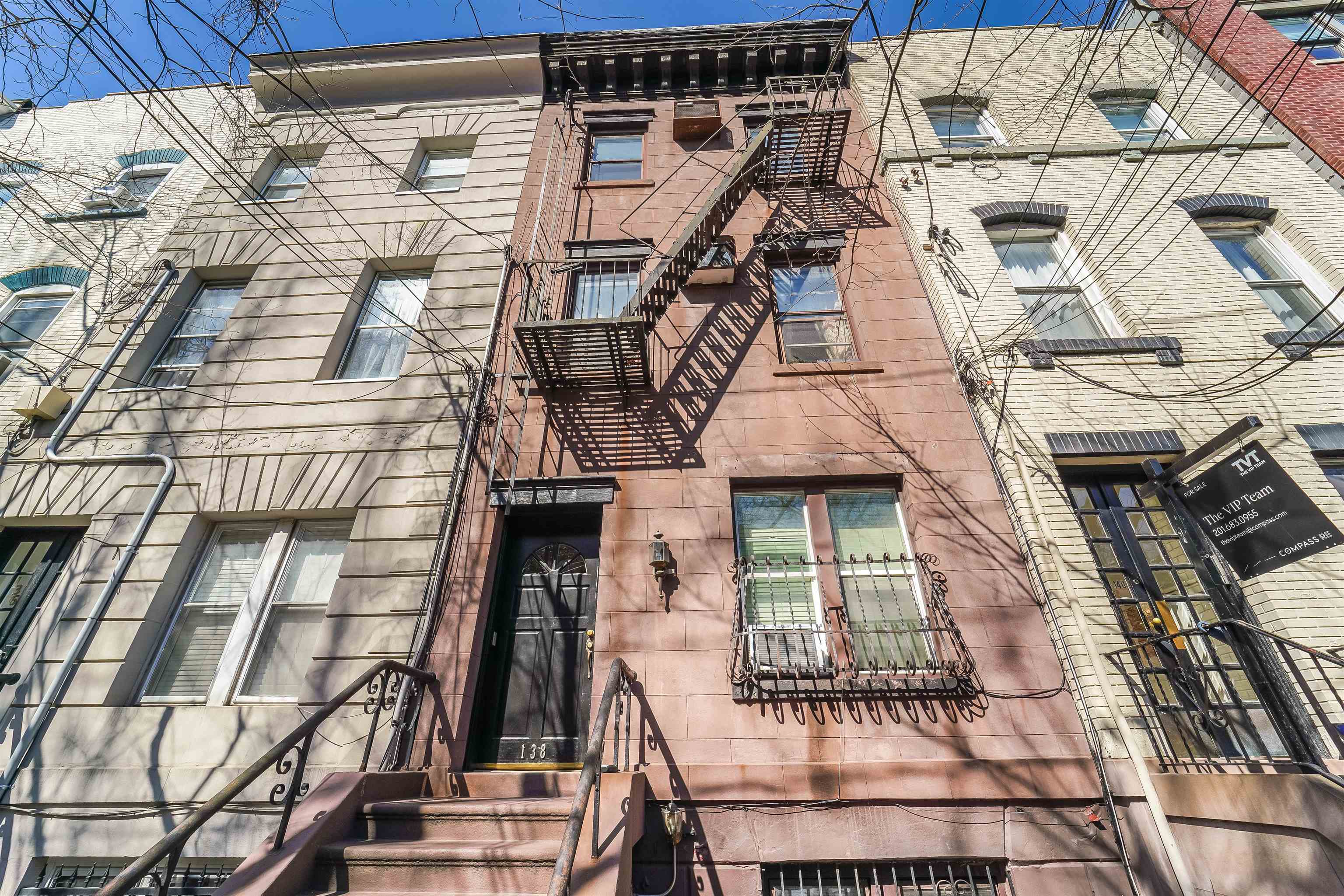 138 GARDEN ST Unit: 1