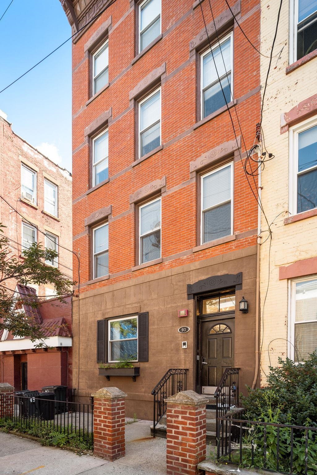 93 ADAMS ST Unit: 1