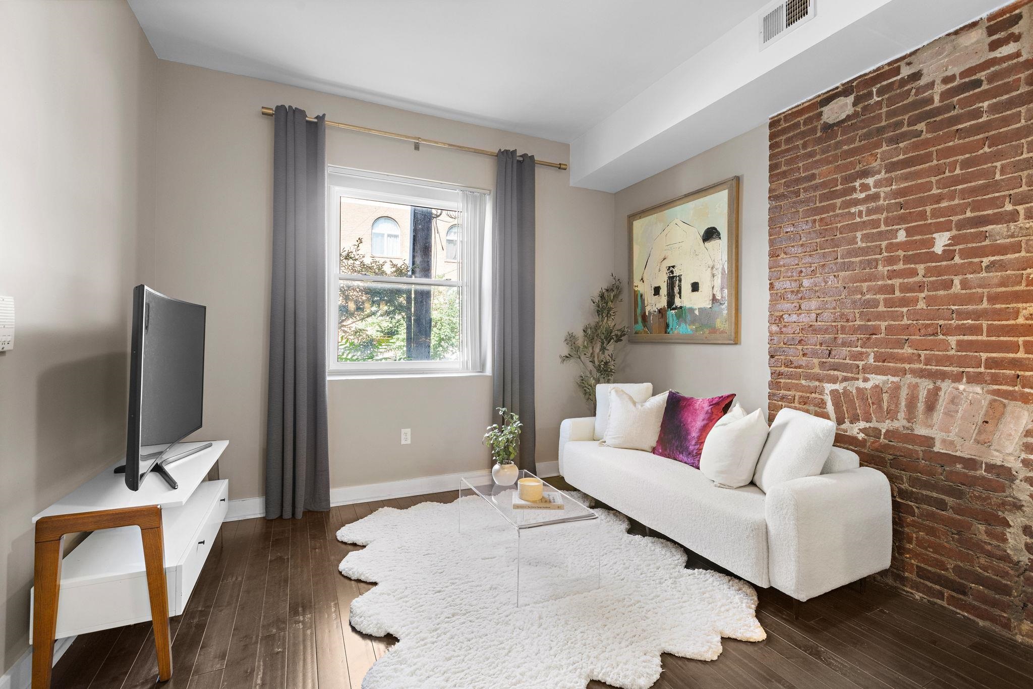 93 ADAMS ST Unit: 1