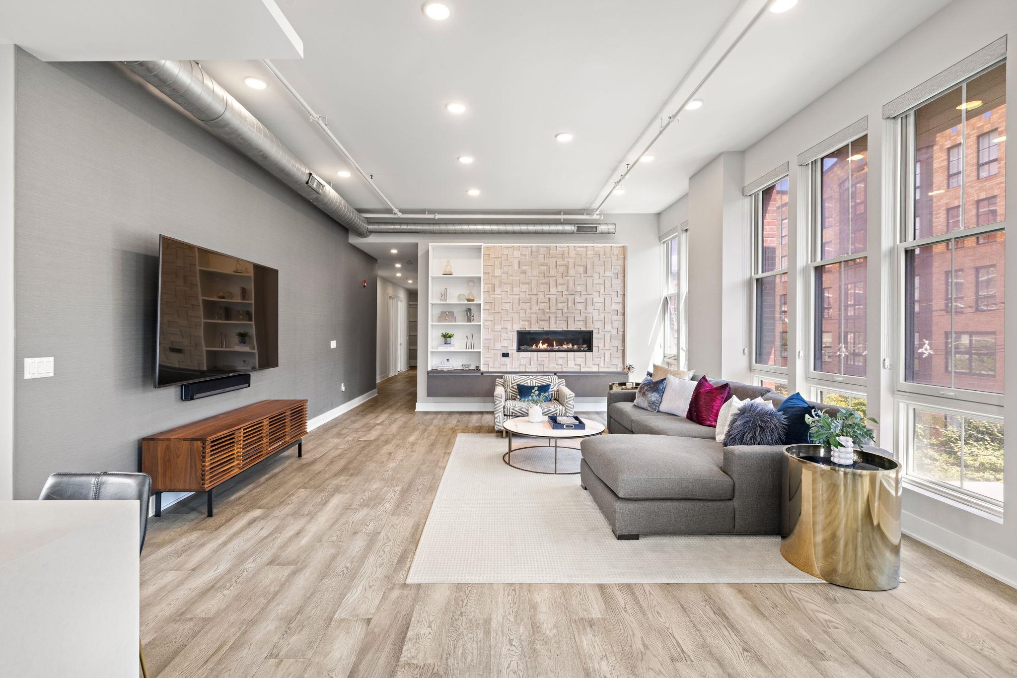 100 PATERSON AVE Unit: 3A