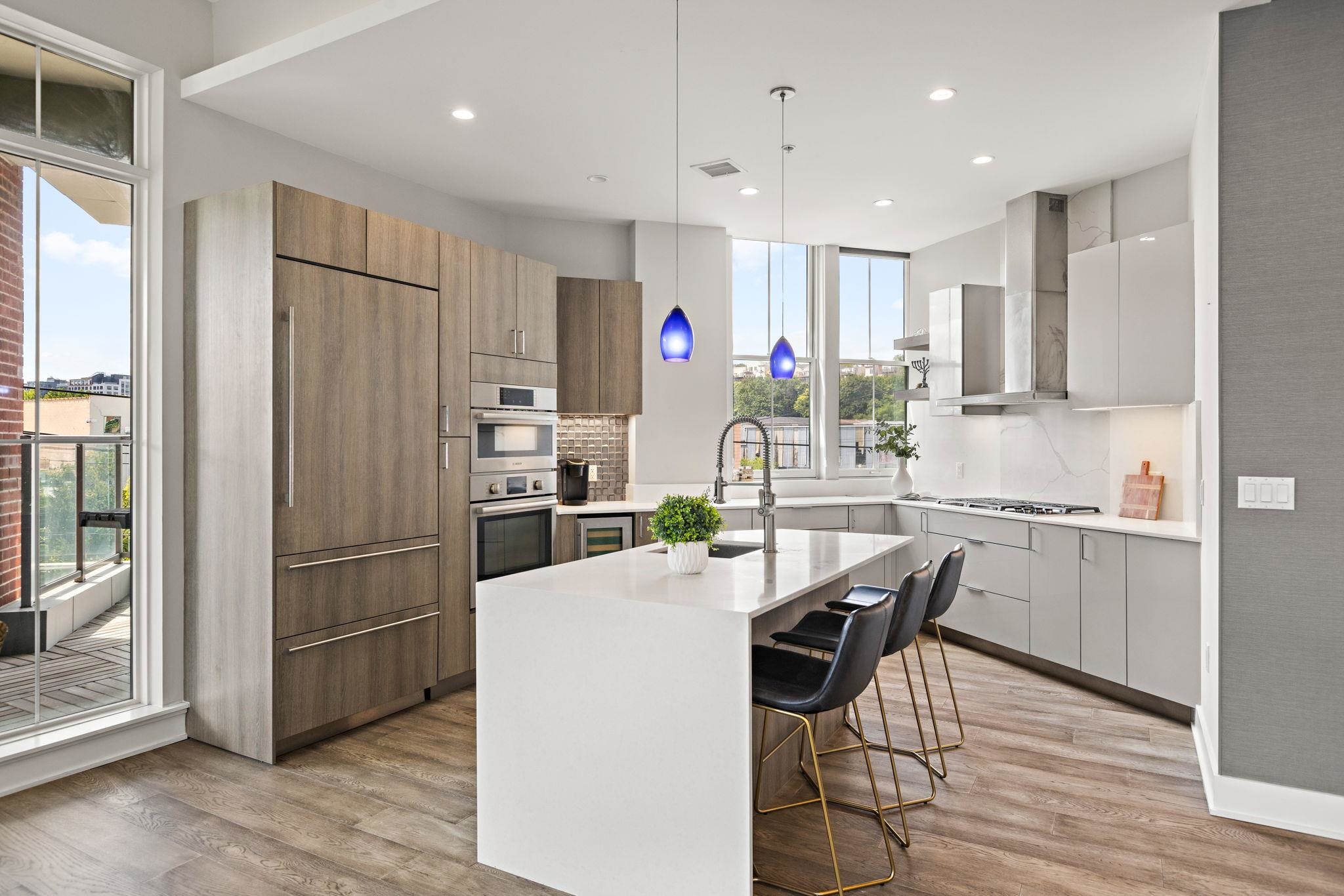 100 PATERSON AVE Unit: 3A