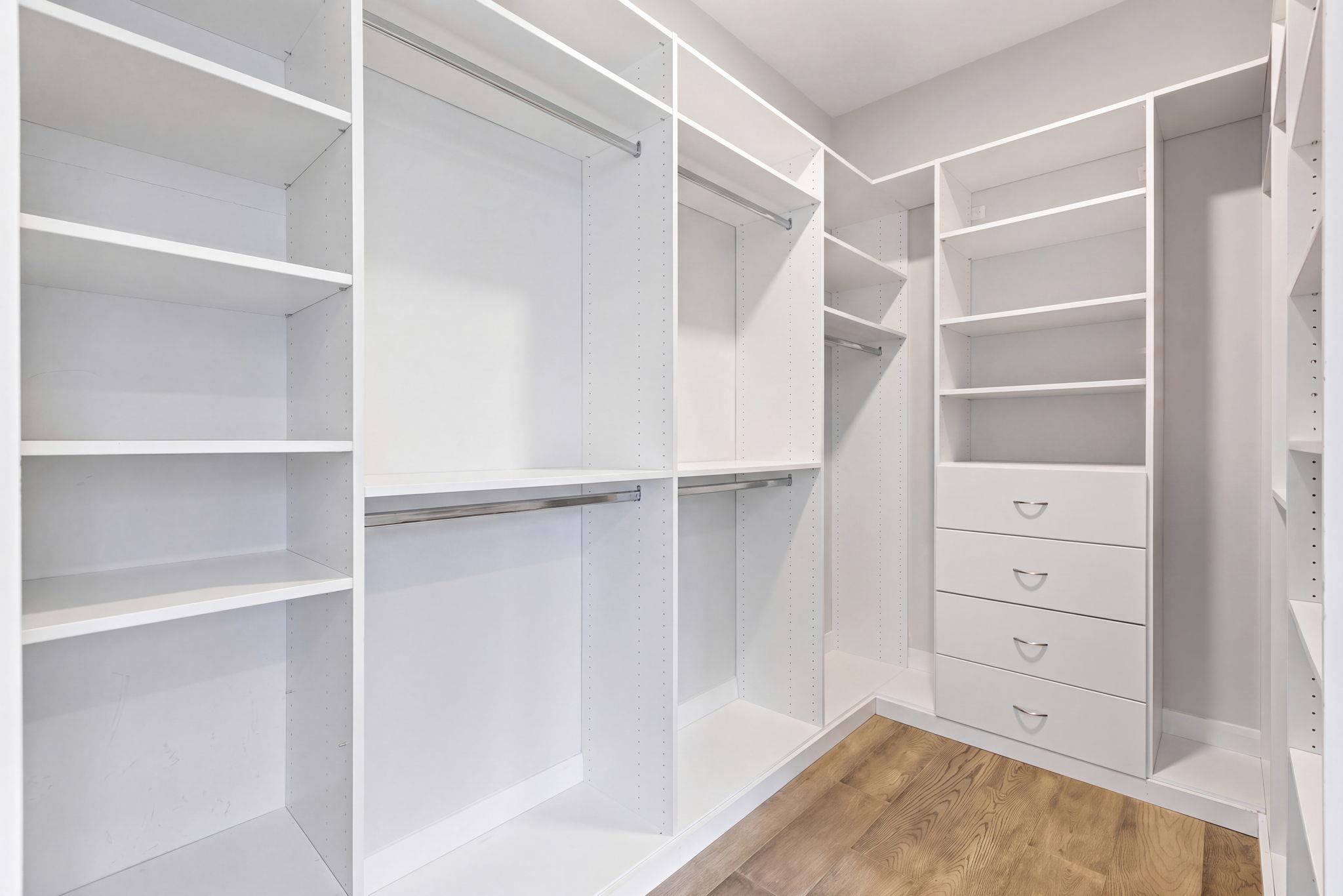 100 PATERSON AVE Unit: 3A