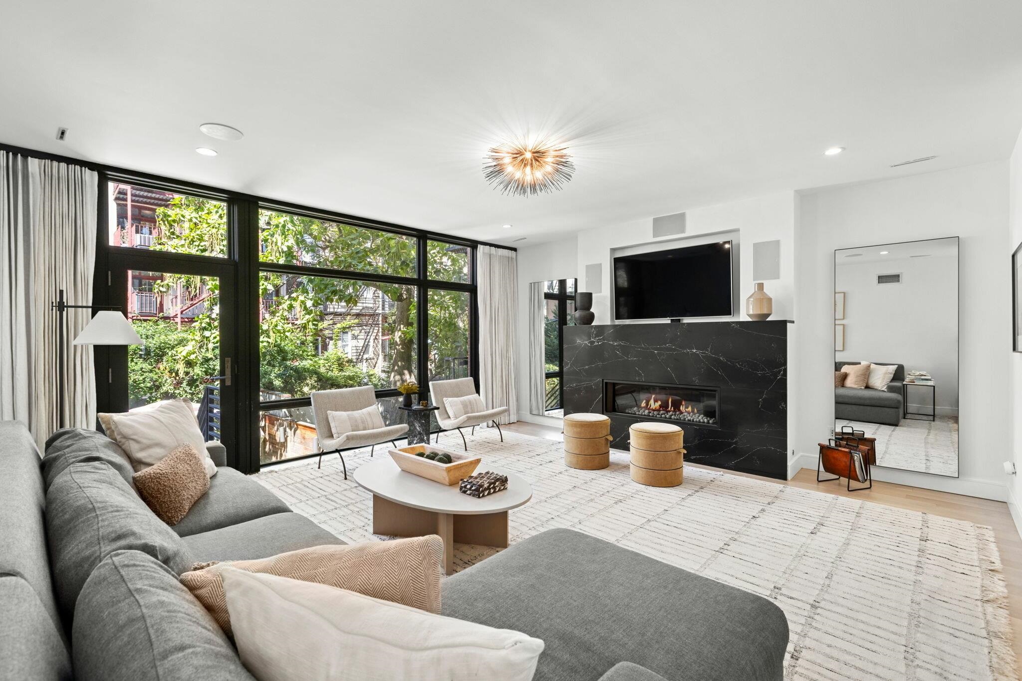 810 PARK AVE Unit: 1