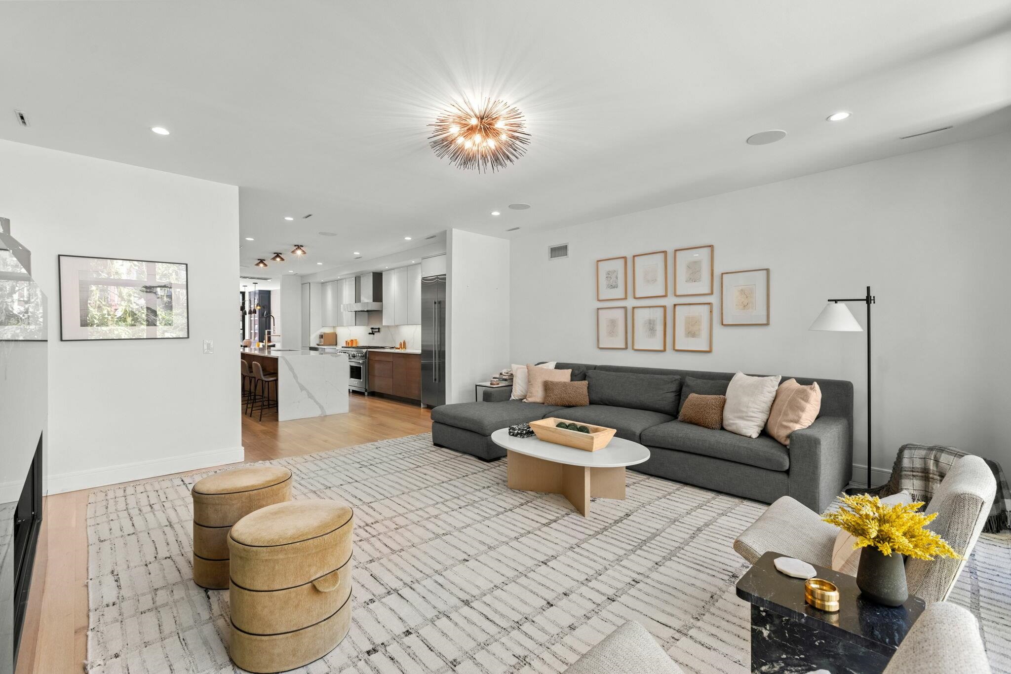 810 PARK AVE Unit: 1