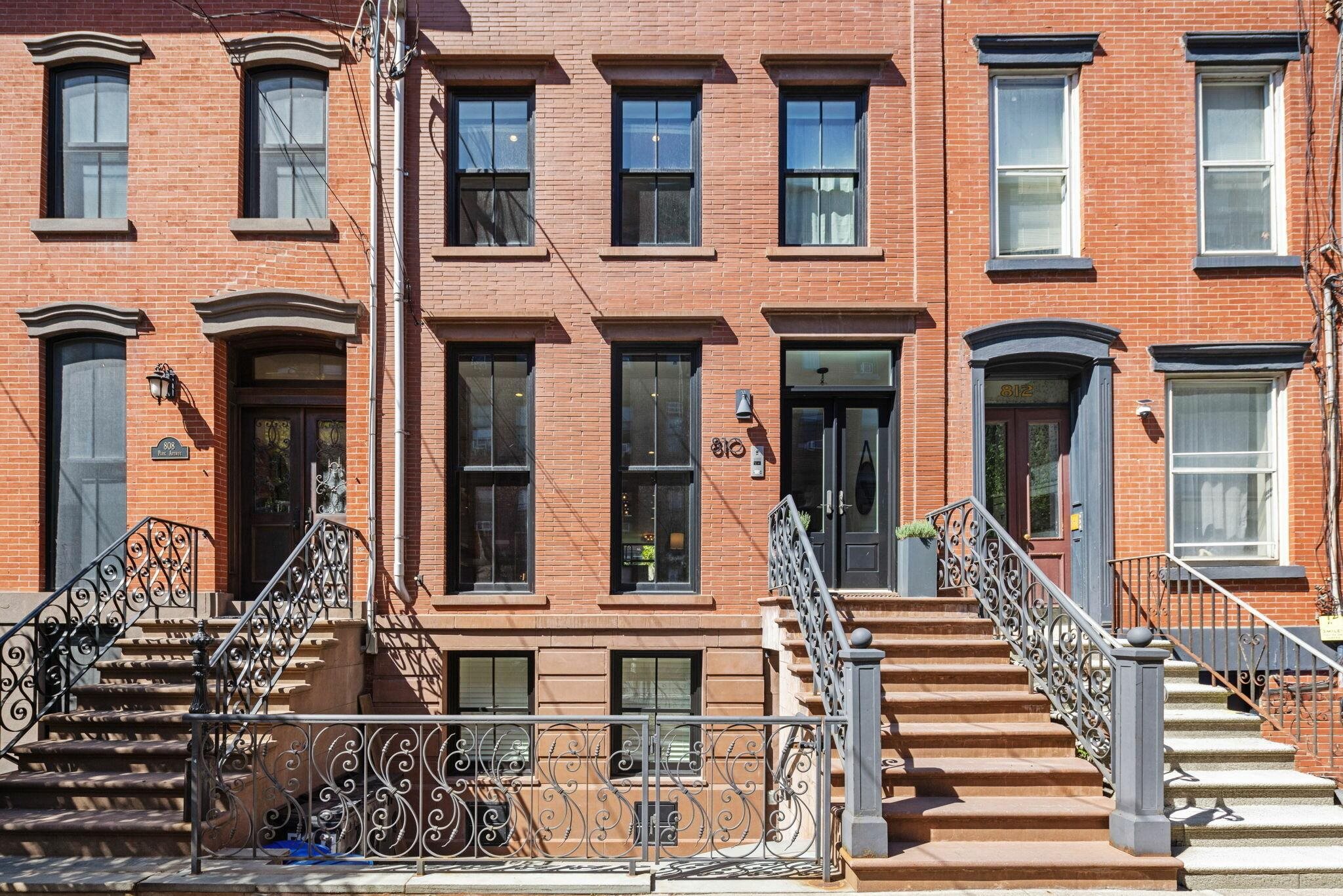 810 PARK AVE Unit: 1