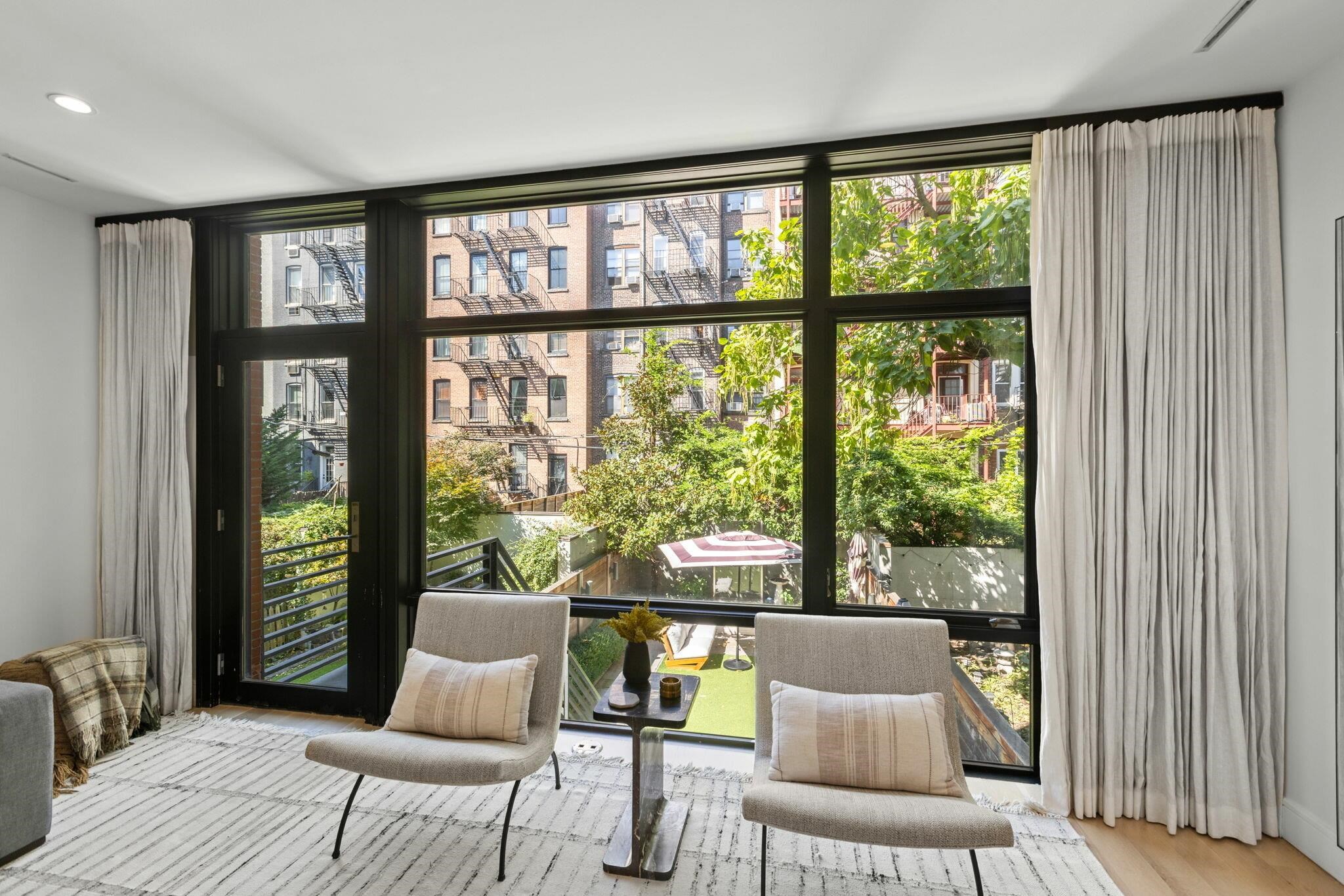 810 PARK AVE Unit: 1