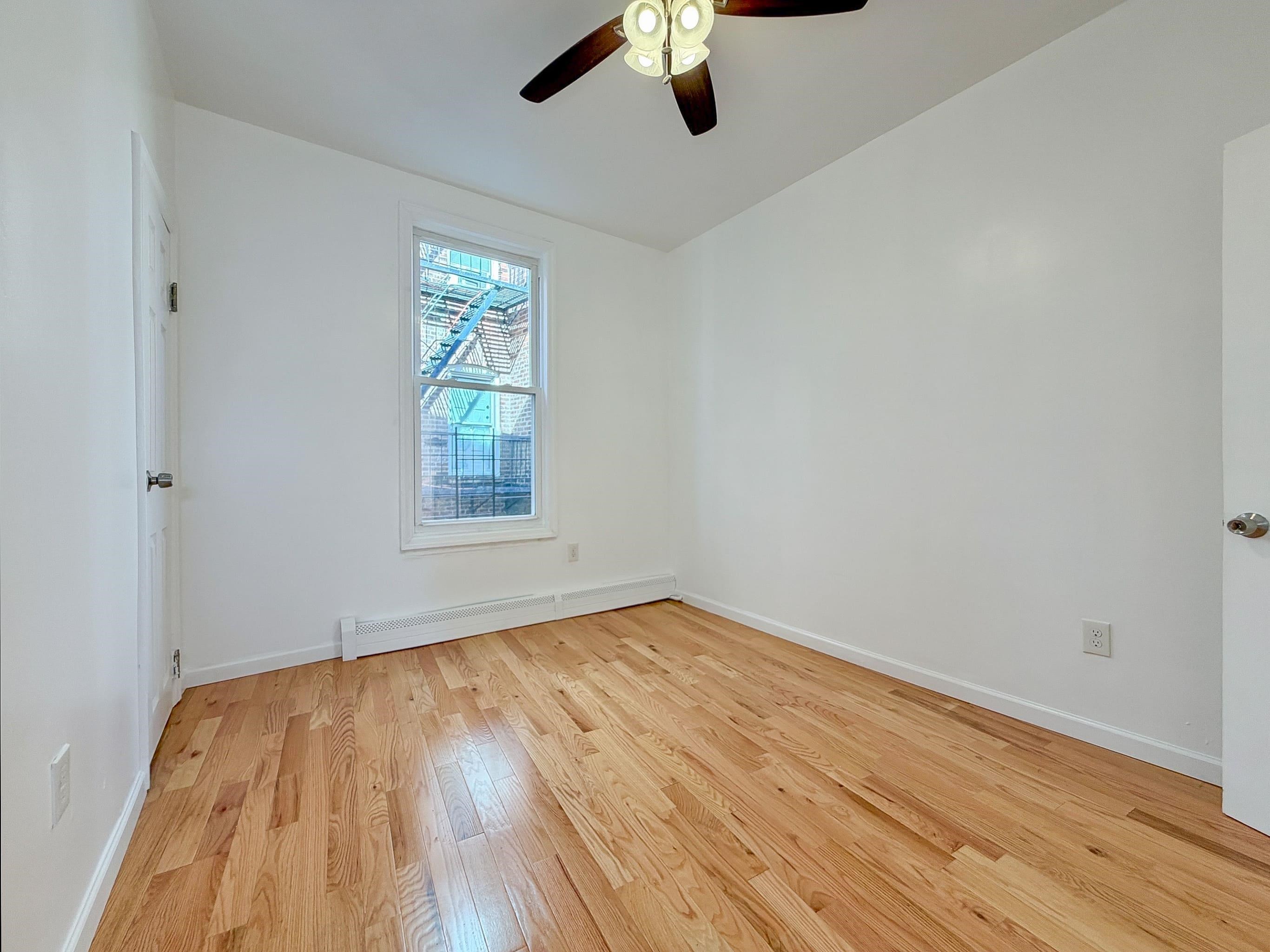 190 CLINTON AVE Unit: 2