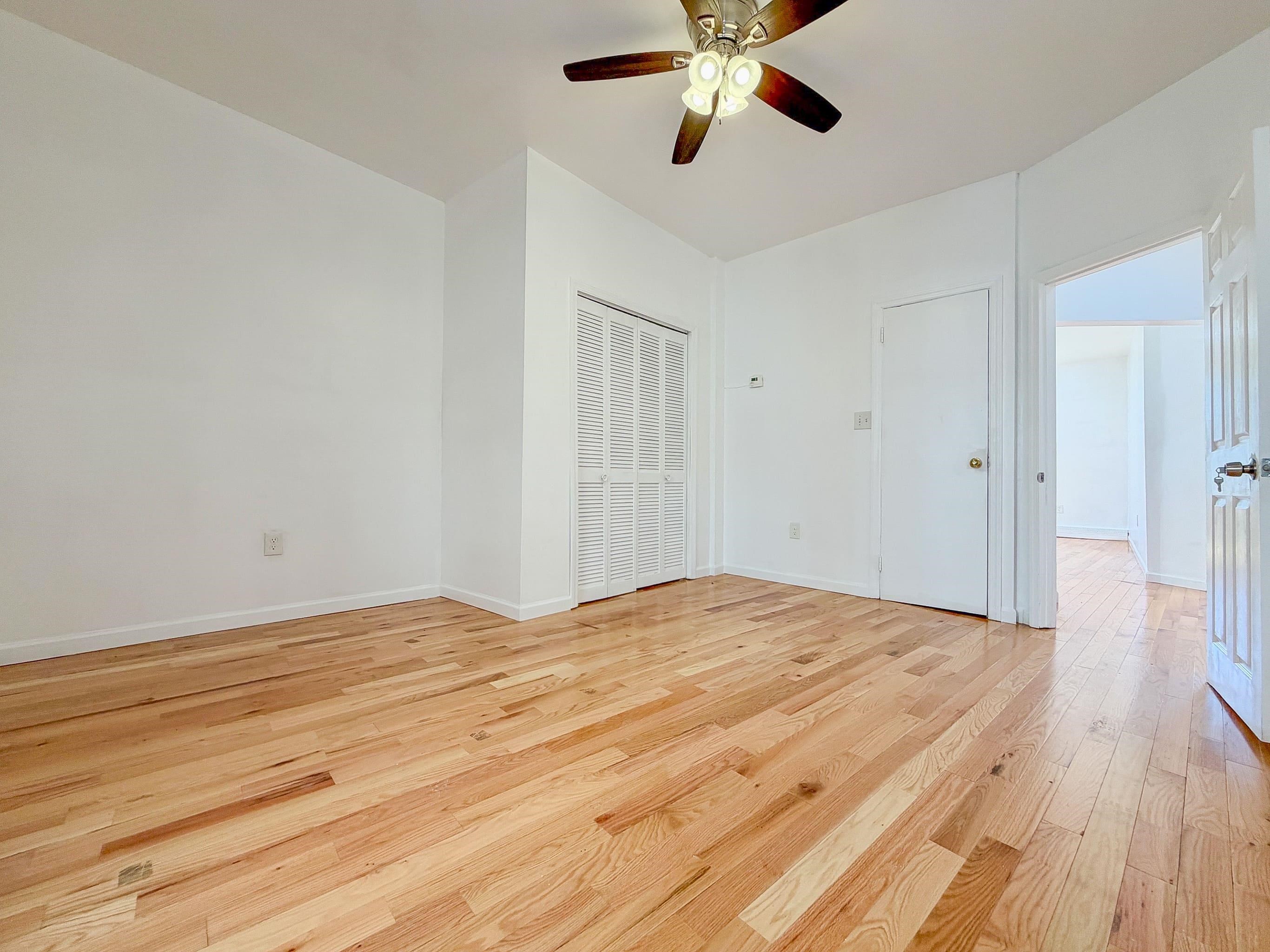 190 CLINTON AVE Unit: 2