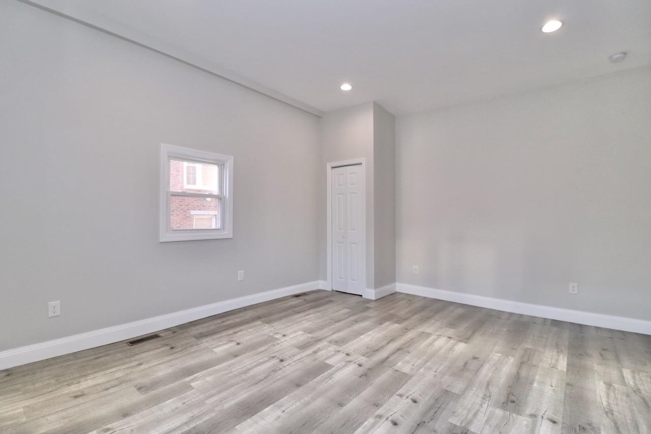41 WASHBURN ST Unit: 1