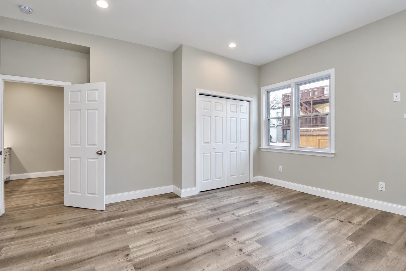 41 WASHBURN ST Unit: 1