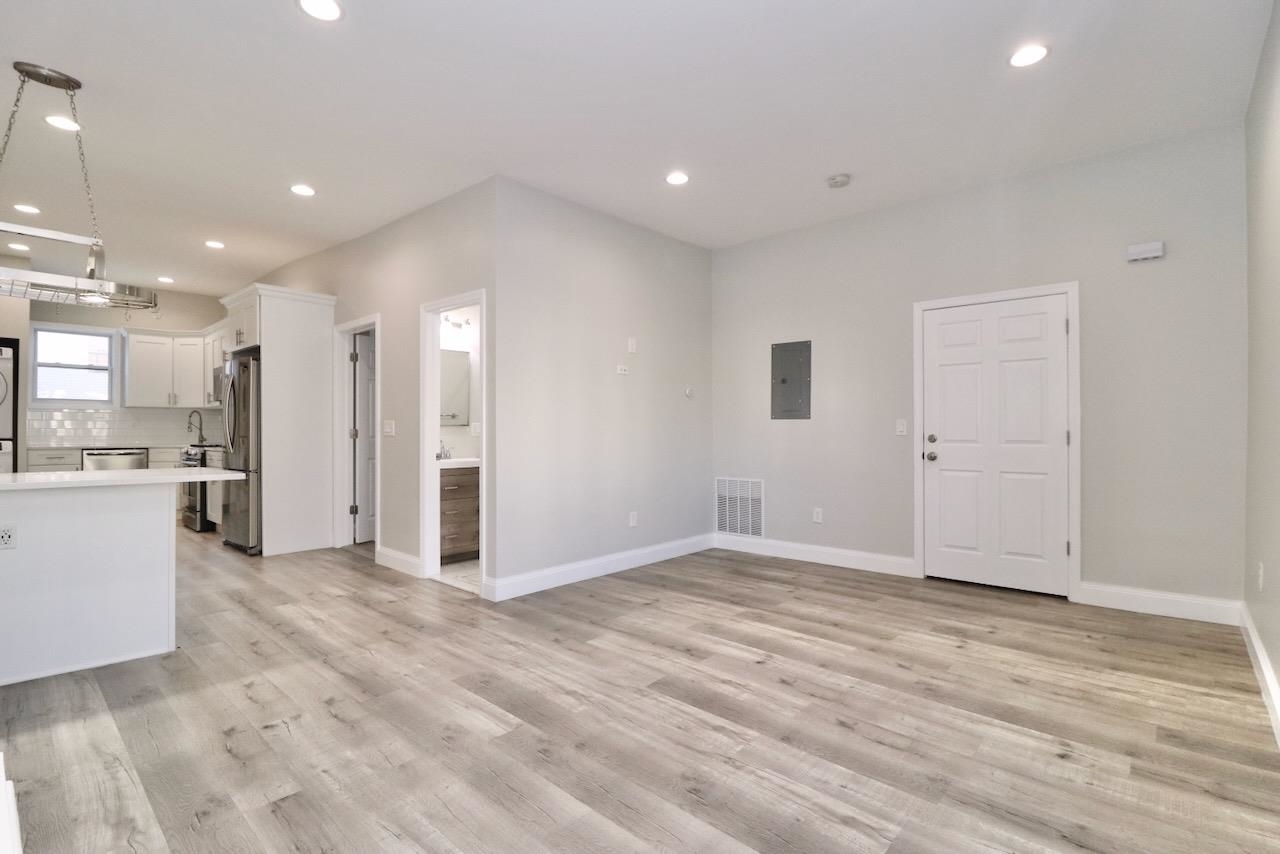 41 WASHBURN ST Unit: 1