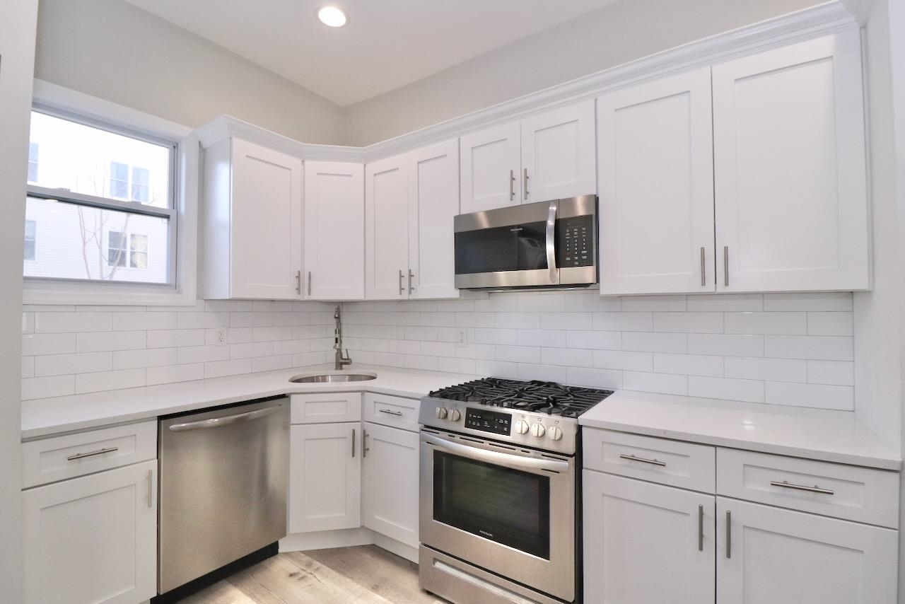 41 WASHBURN ST Unit: 1