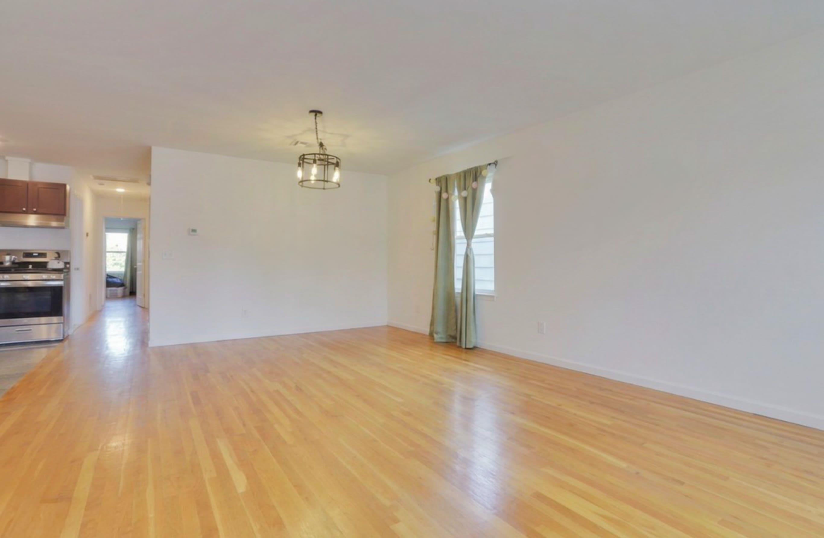 108 CLAREMONT AVE Unit: 2