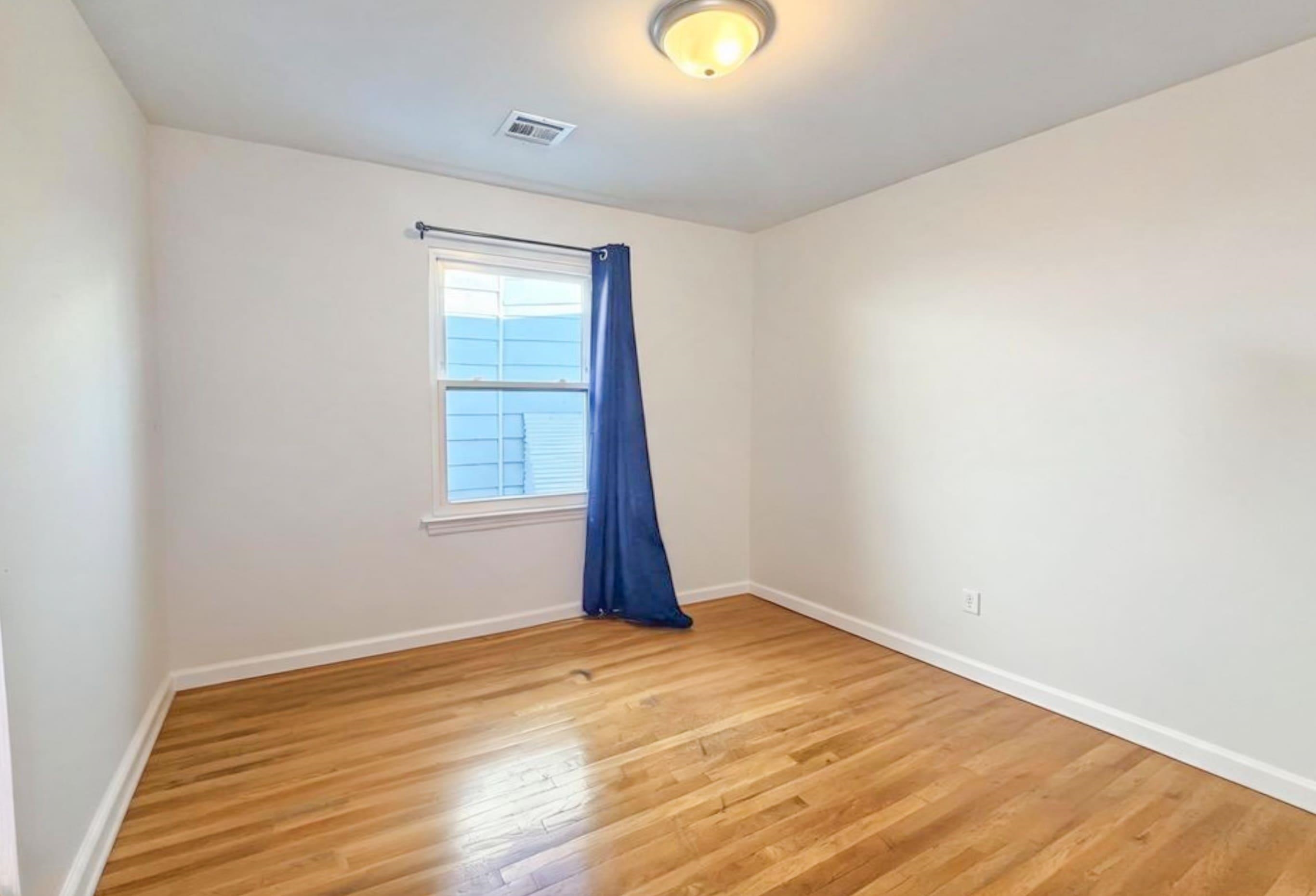 108 CLAREMONT AVE Unit: 2