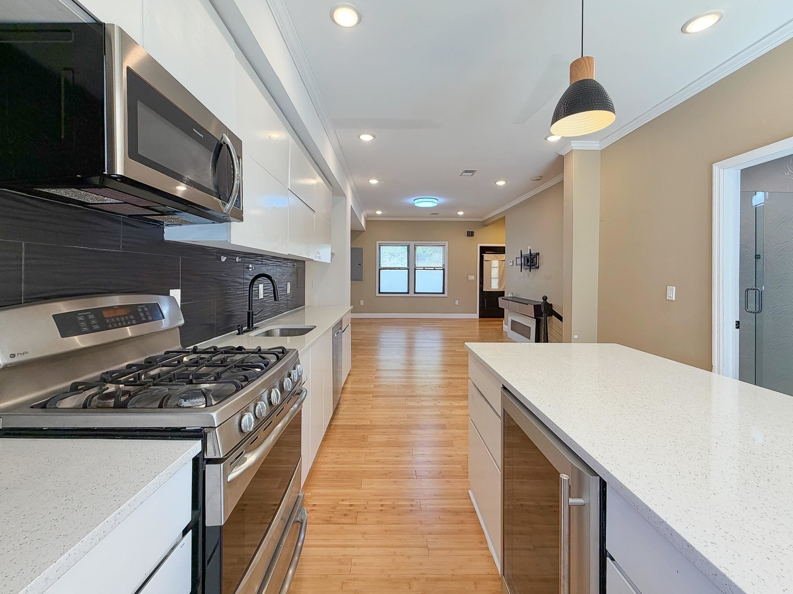 11A WEST 19TH ST