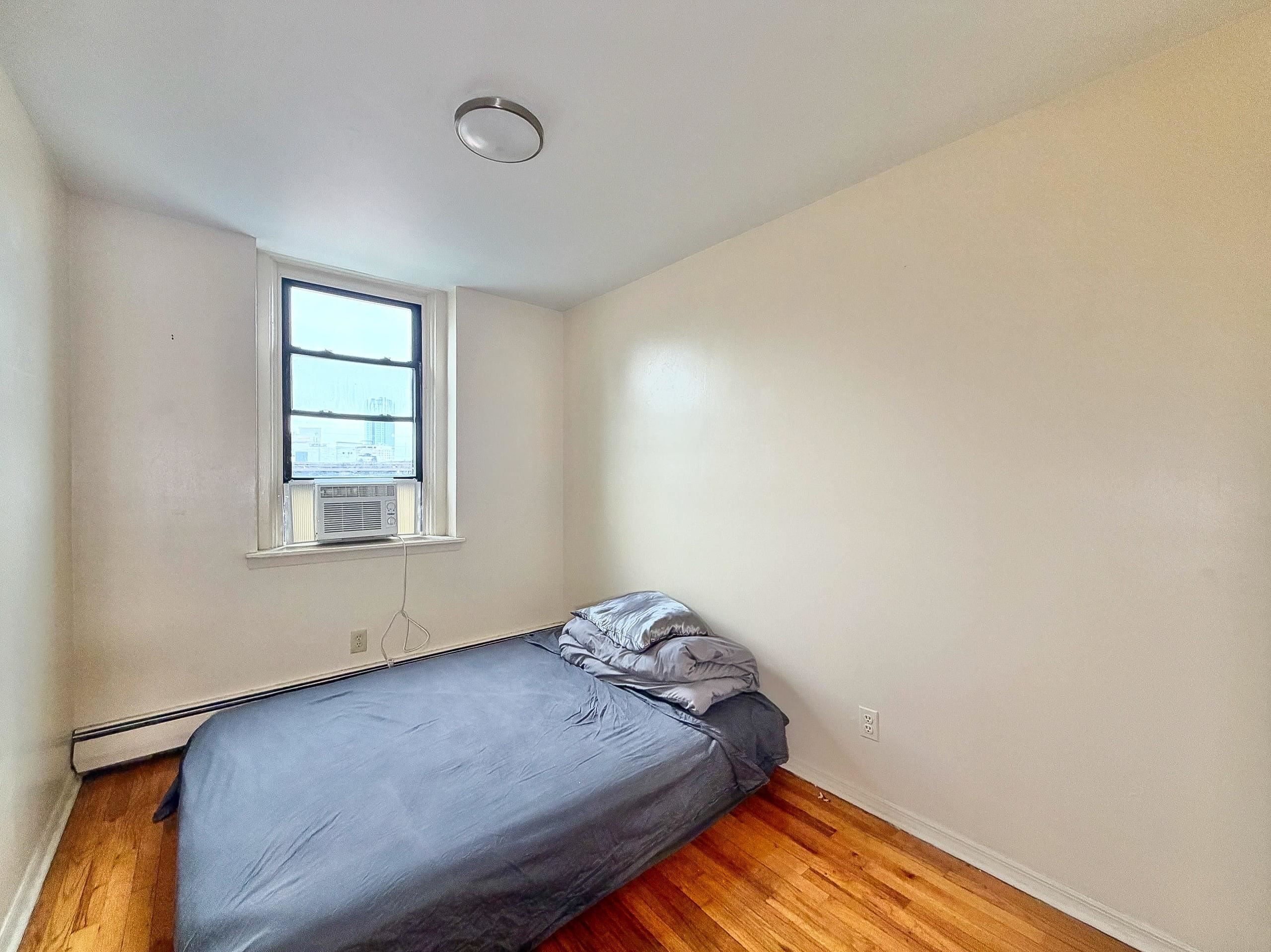 564 JERSEY AVE Unit: 4