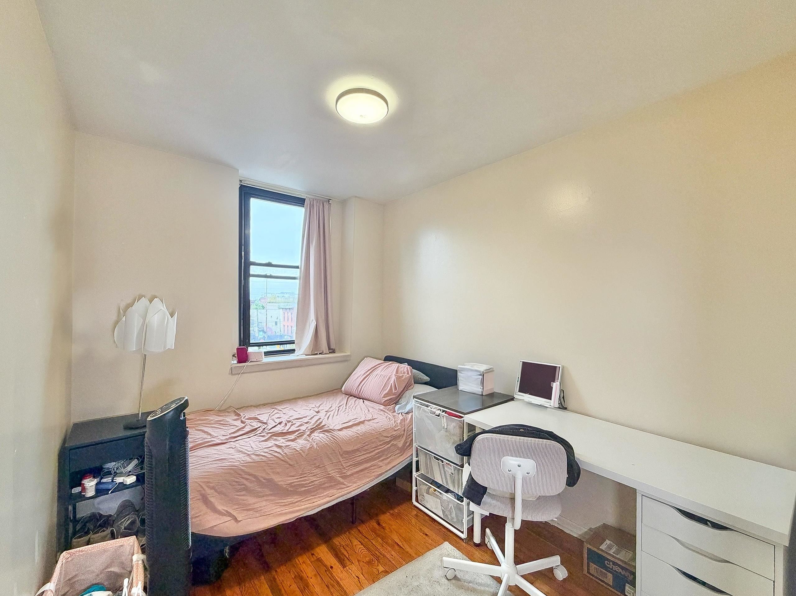 564 JERSEY AVE Unit: 4