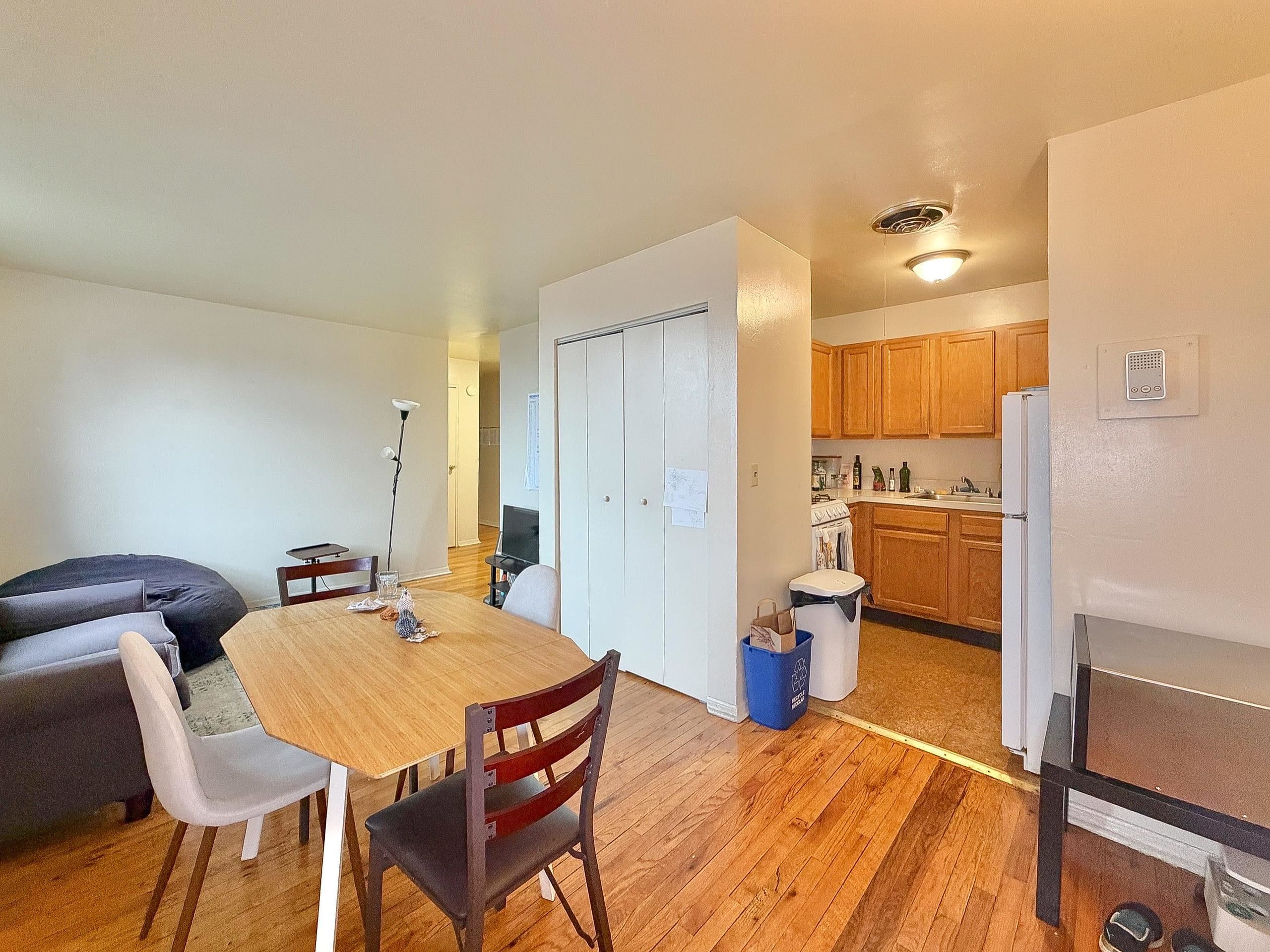 564 JERSEY AVE Unit: 4