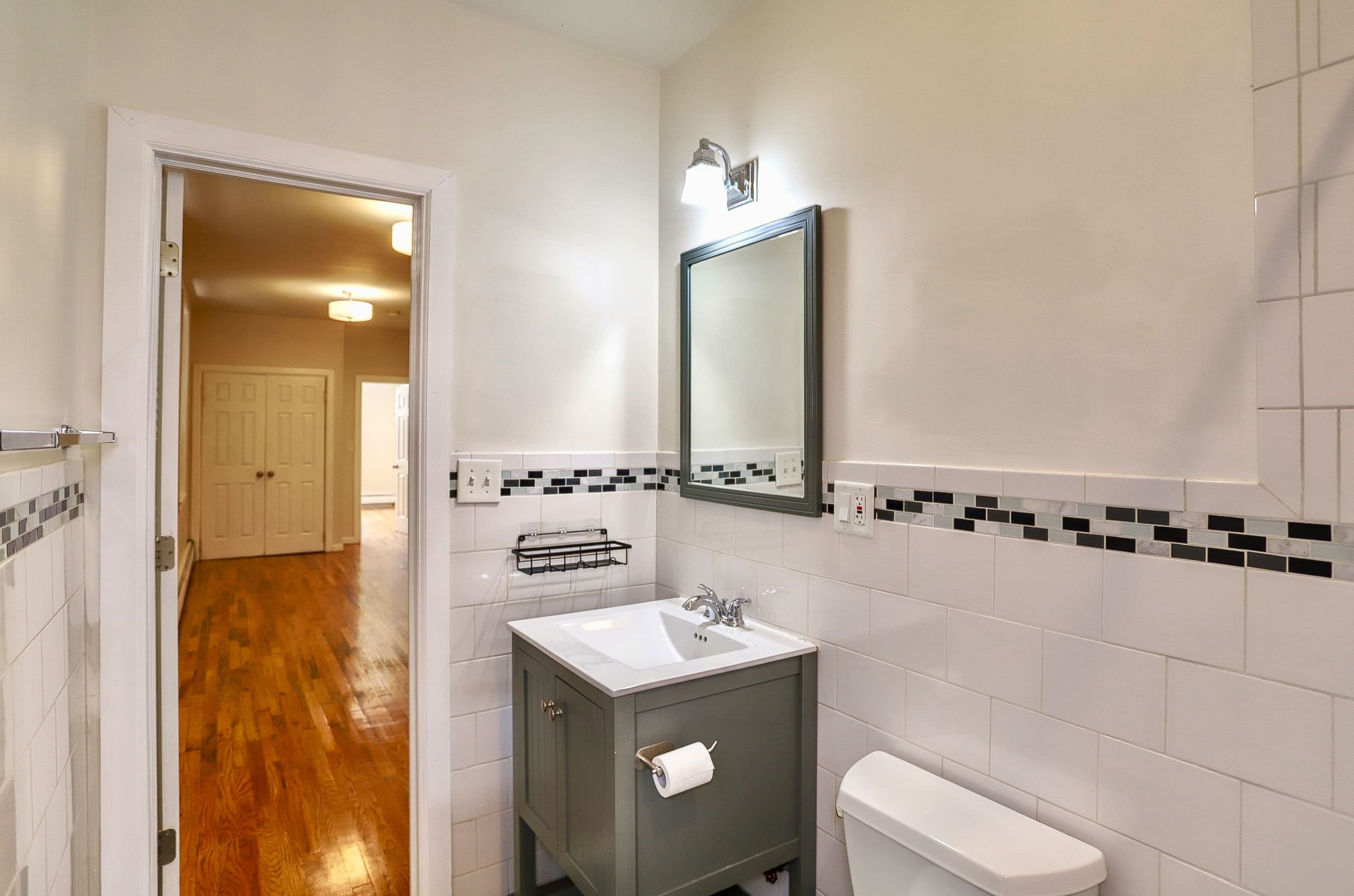 275 WEBSTER AVE Unit: 2