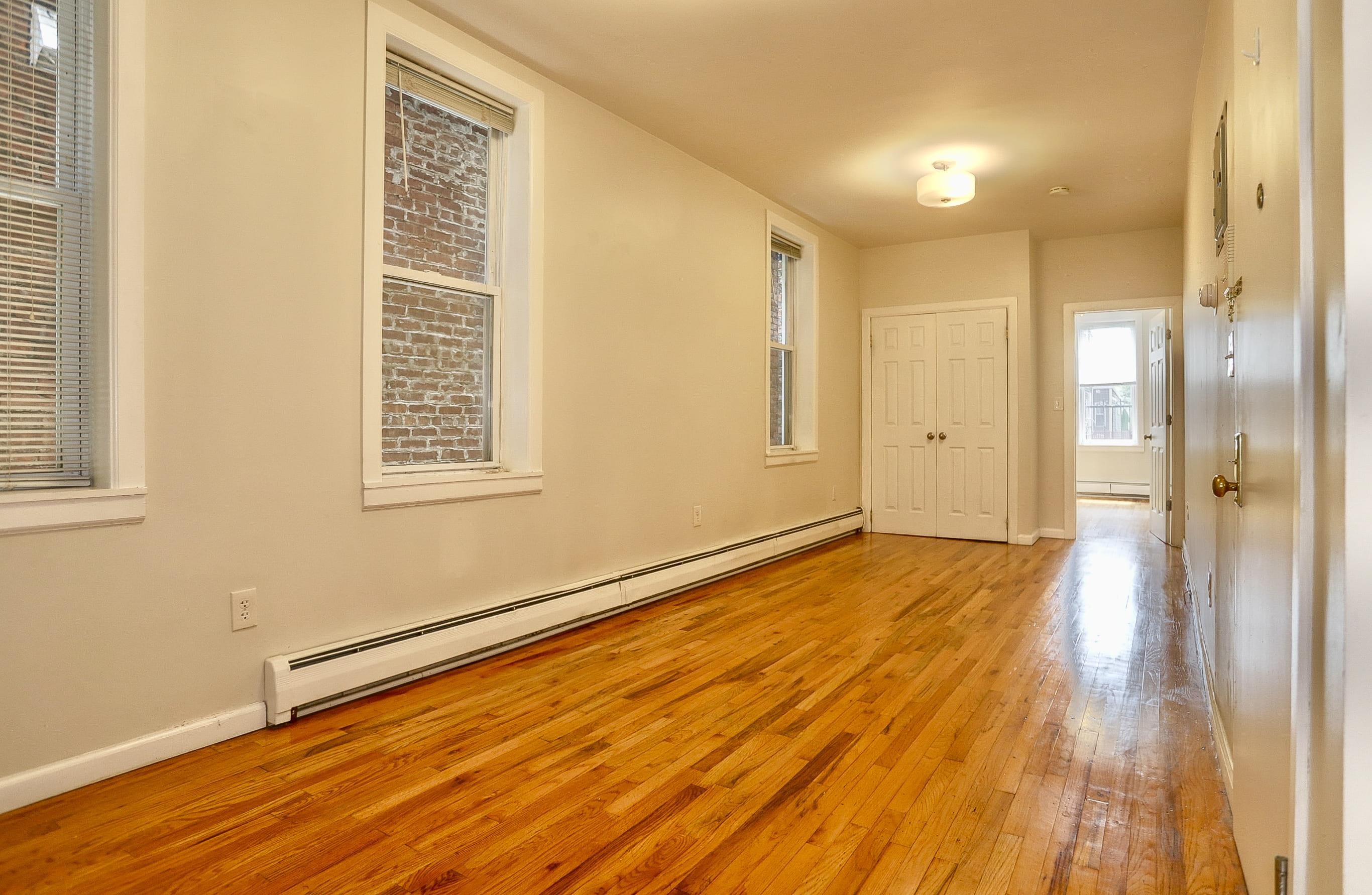 275 WEBSTER AVE Unit: 2