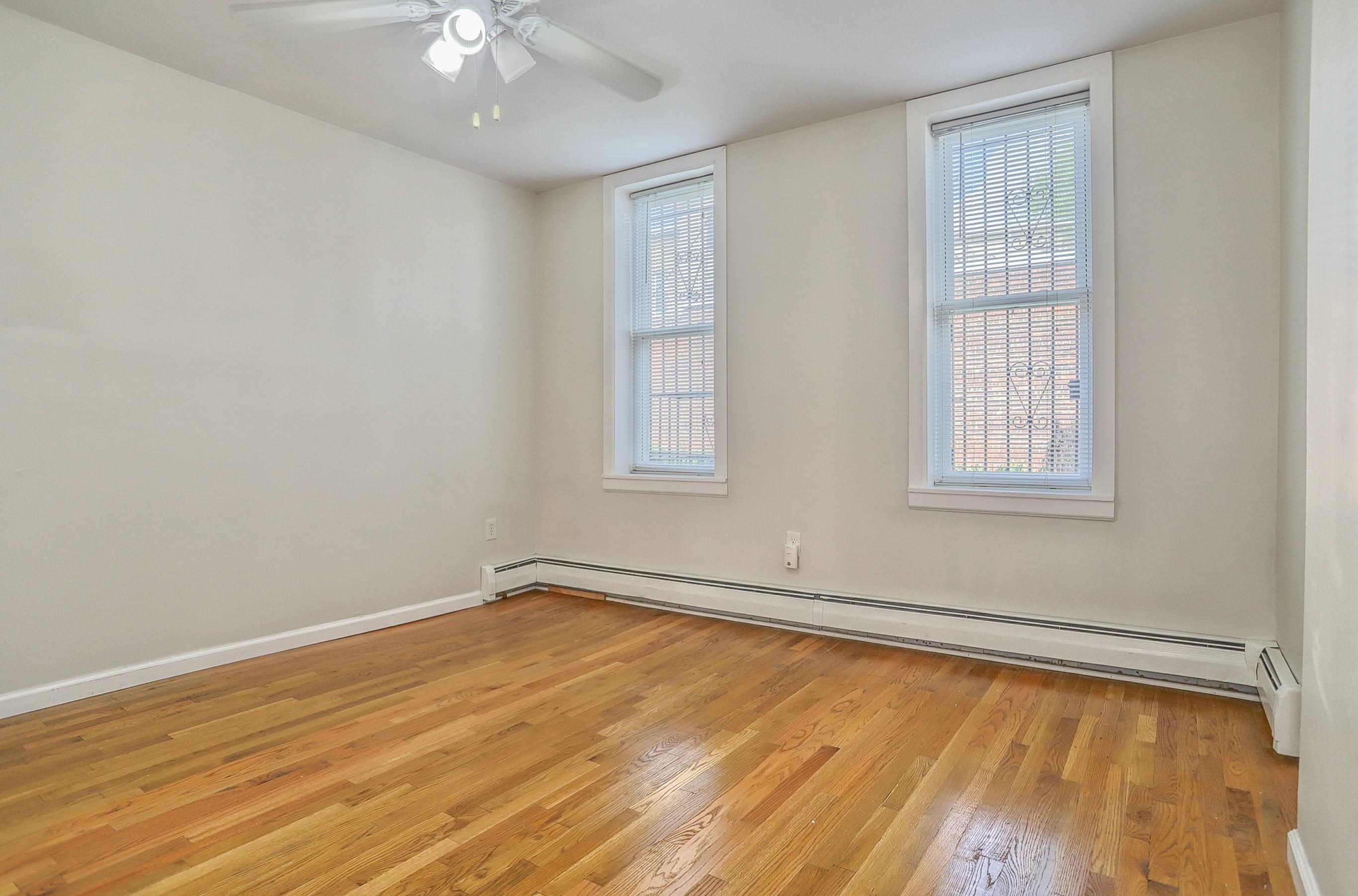 275 WEBSTER AVE Unit: 2