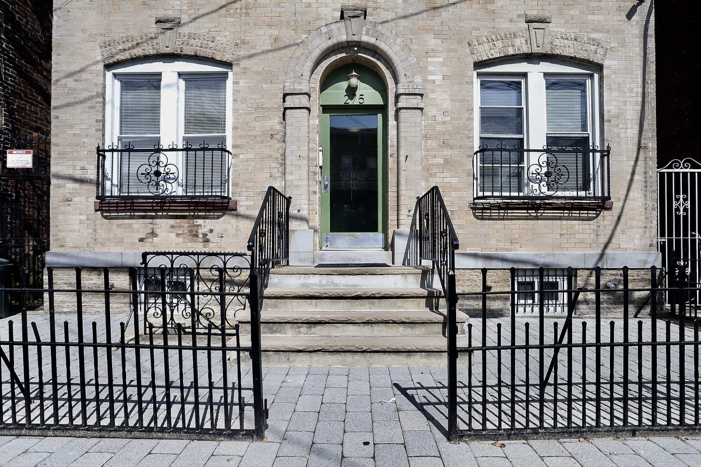 275 WEBSTER AVE Unit: 2