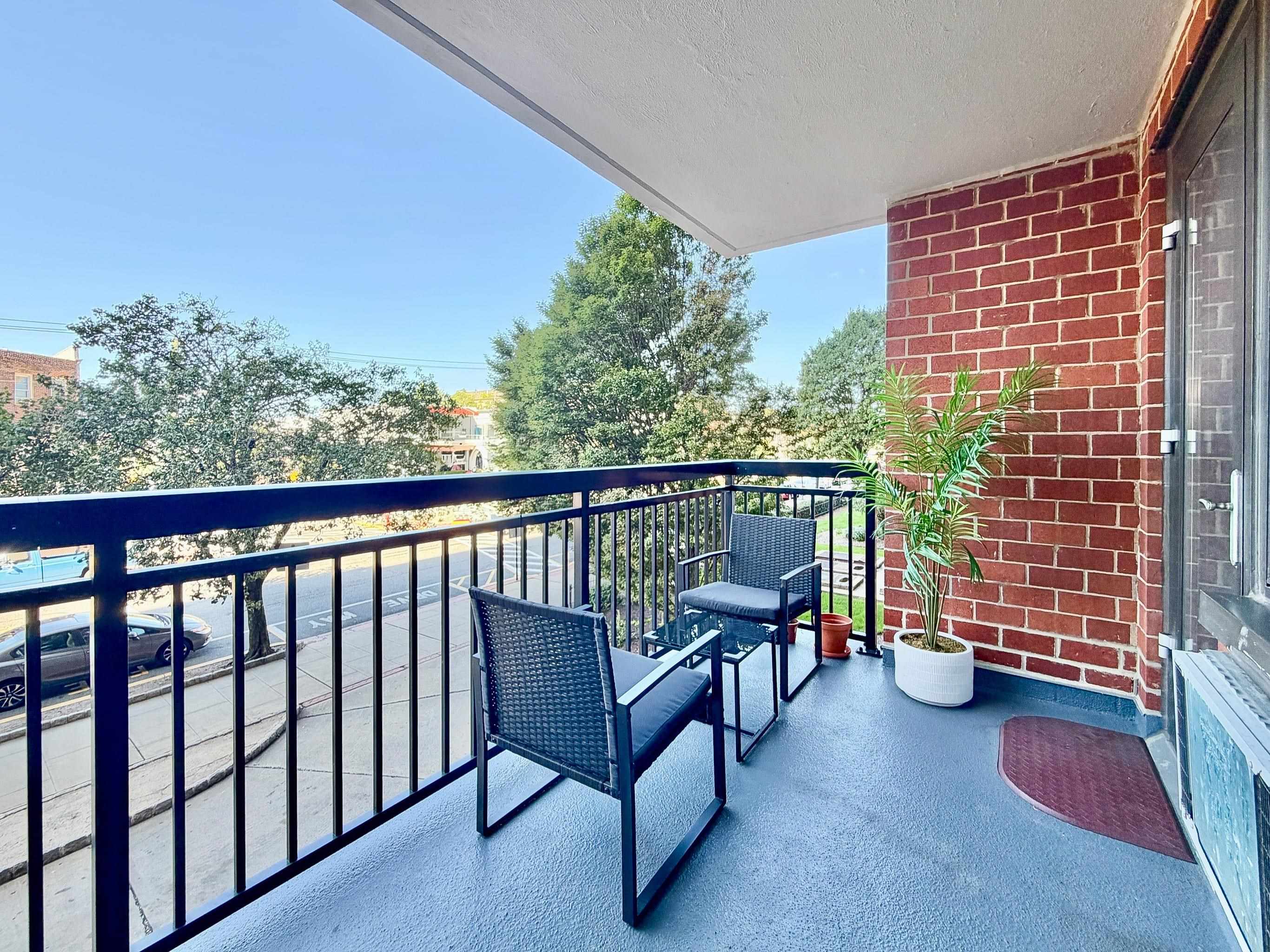 500 CENTRAL AVE Unit: 211
