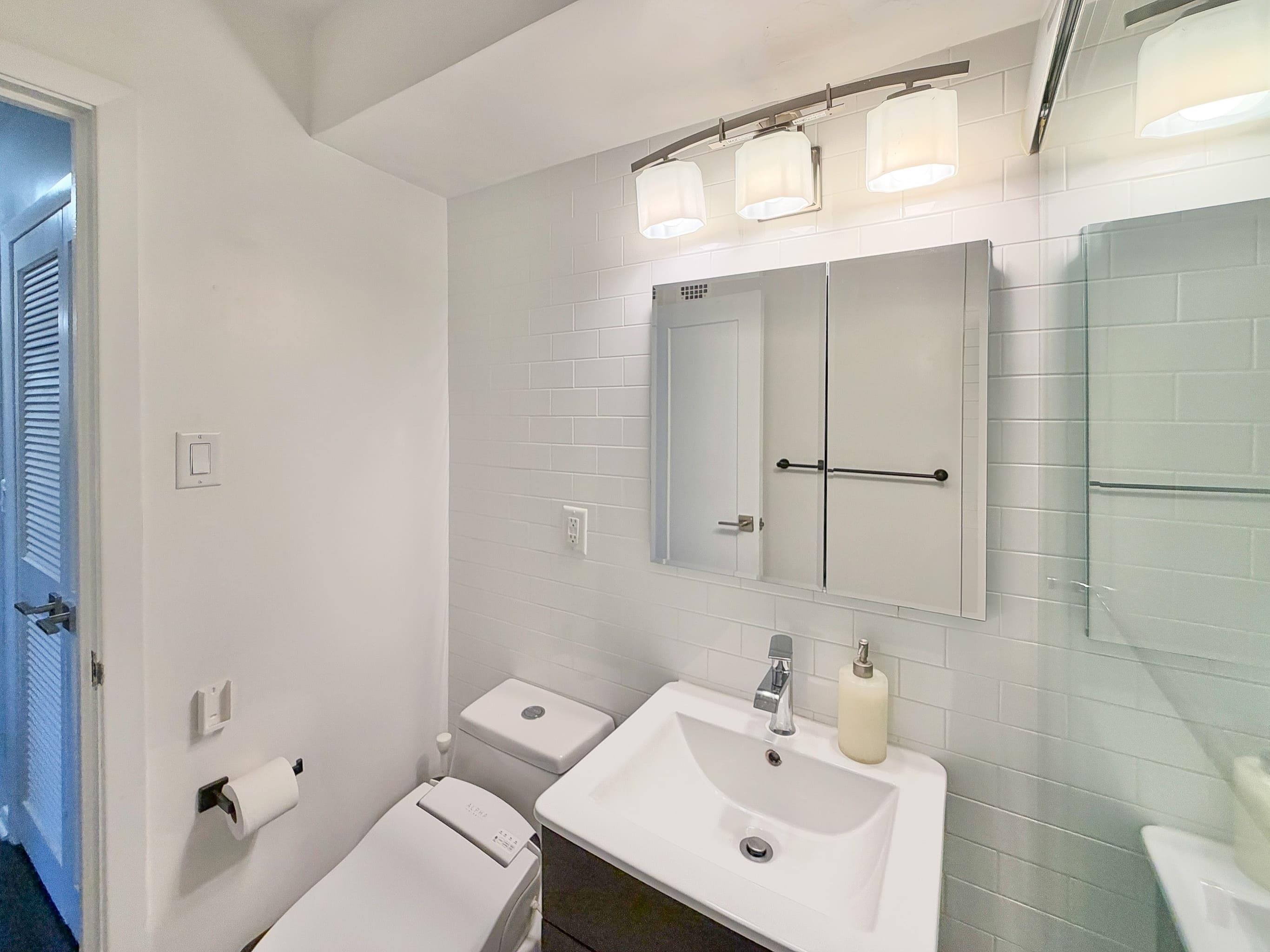 500 CENTRAL AVE Unit: 211