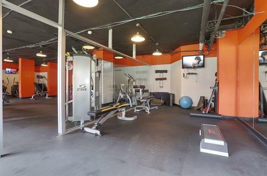500 CENTRAL AVE Unit: 211