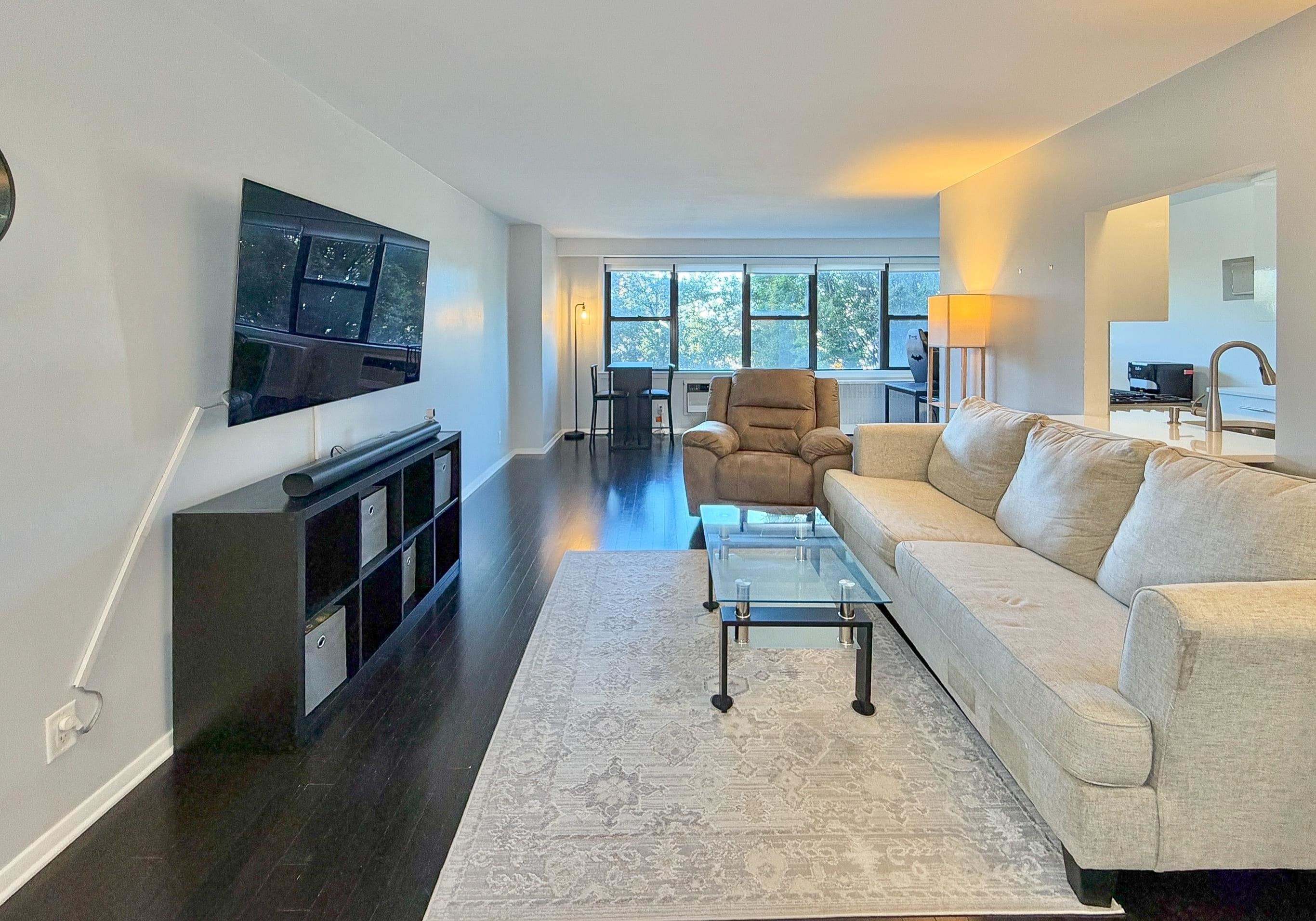 500 CENTRAL AVE Unit: 211