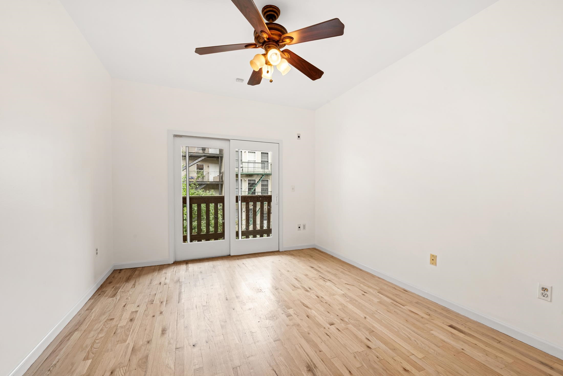 81 MONROE ST Unit: 2
