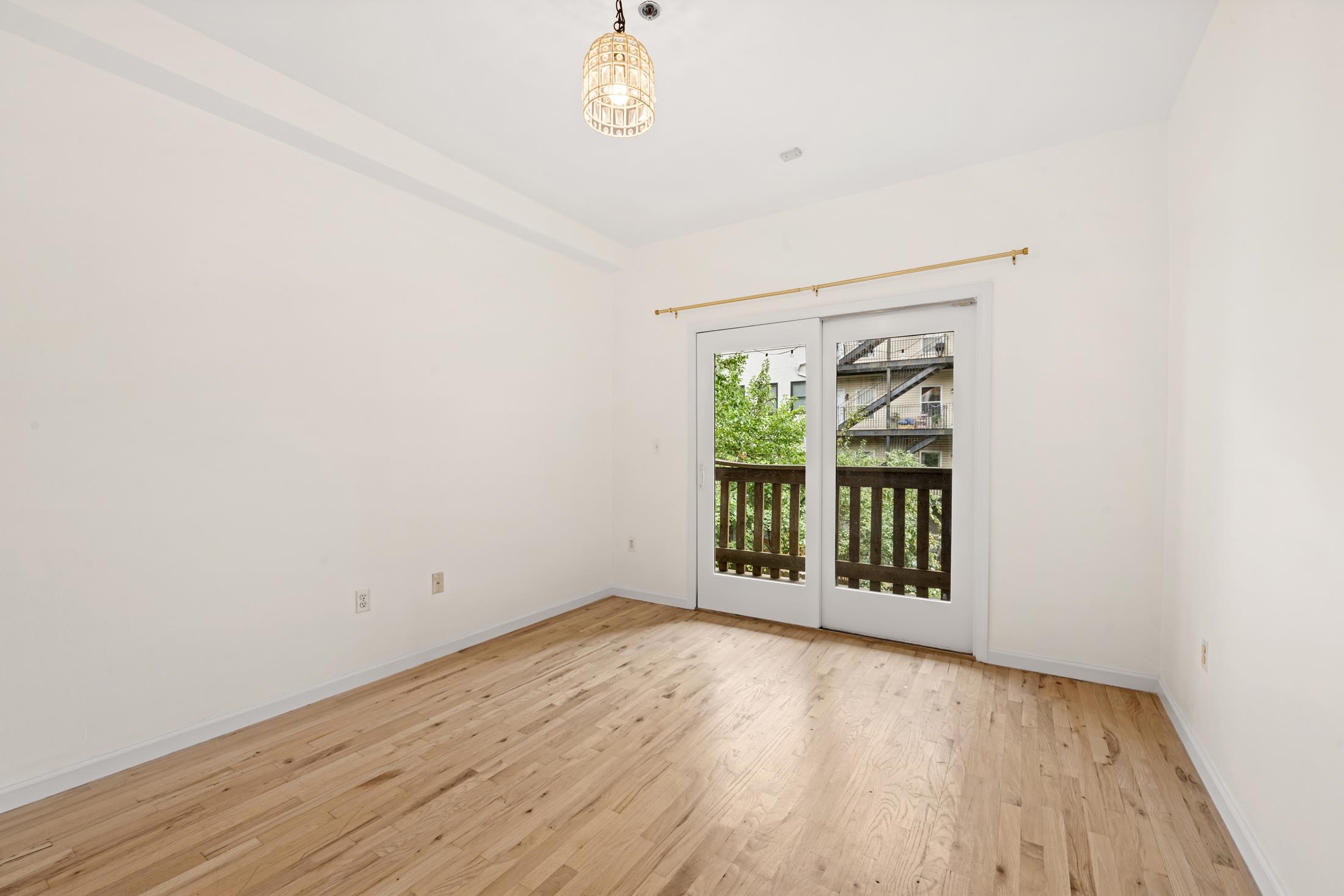 81 MONROE ST Unit: 2
