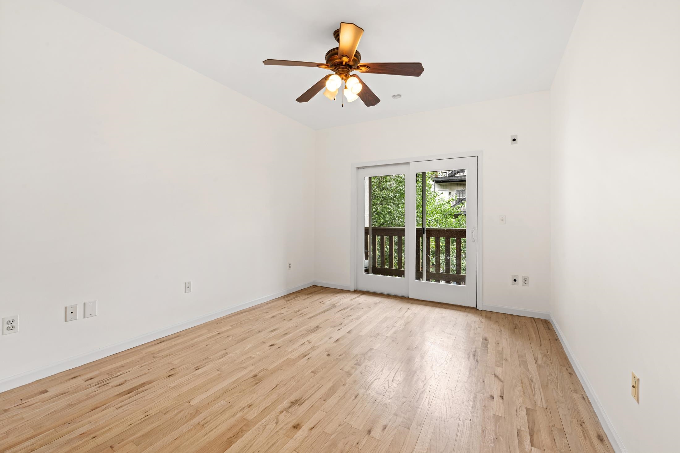 81 MONROE ST Unit: 2