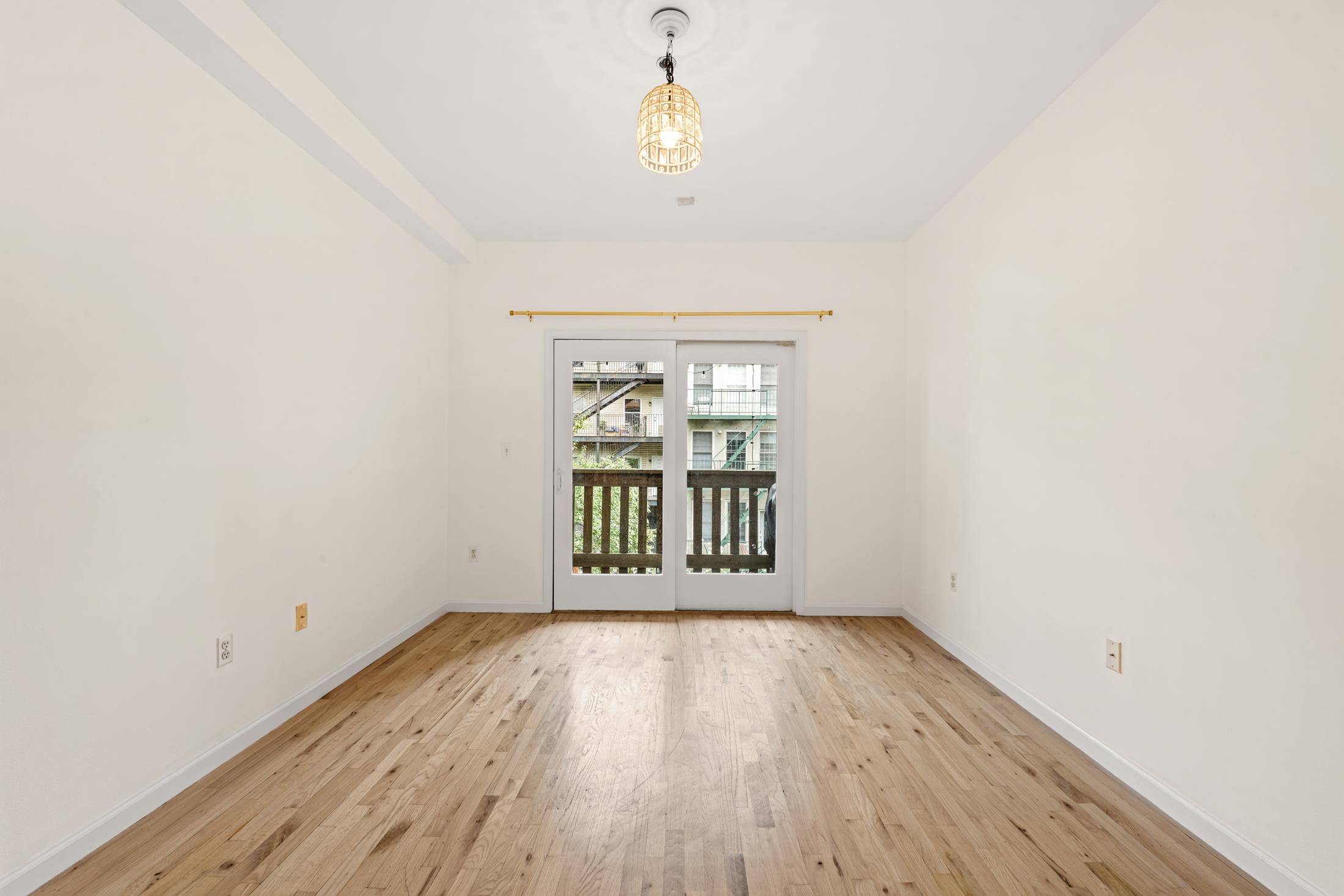 81 MONROE ST Unit: 2