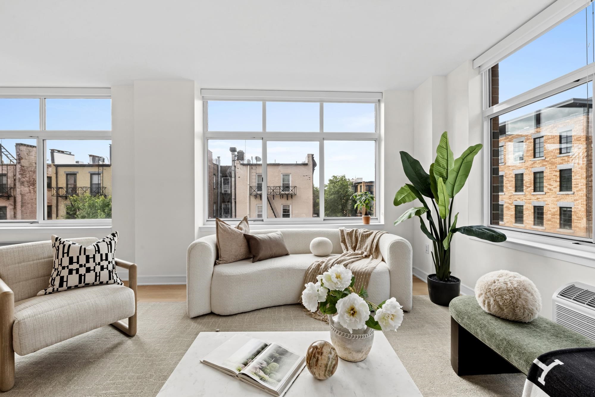1450 WASHINGTON ST Unit: 516