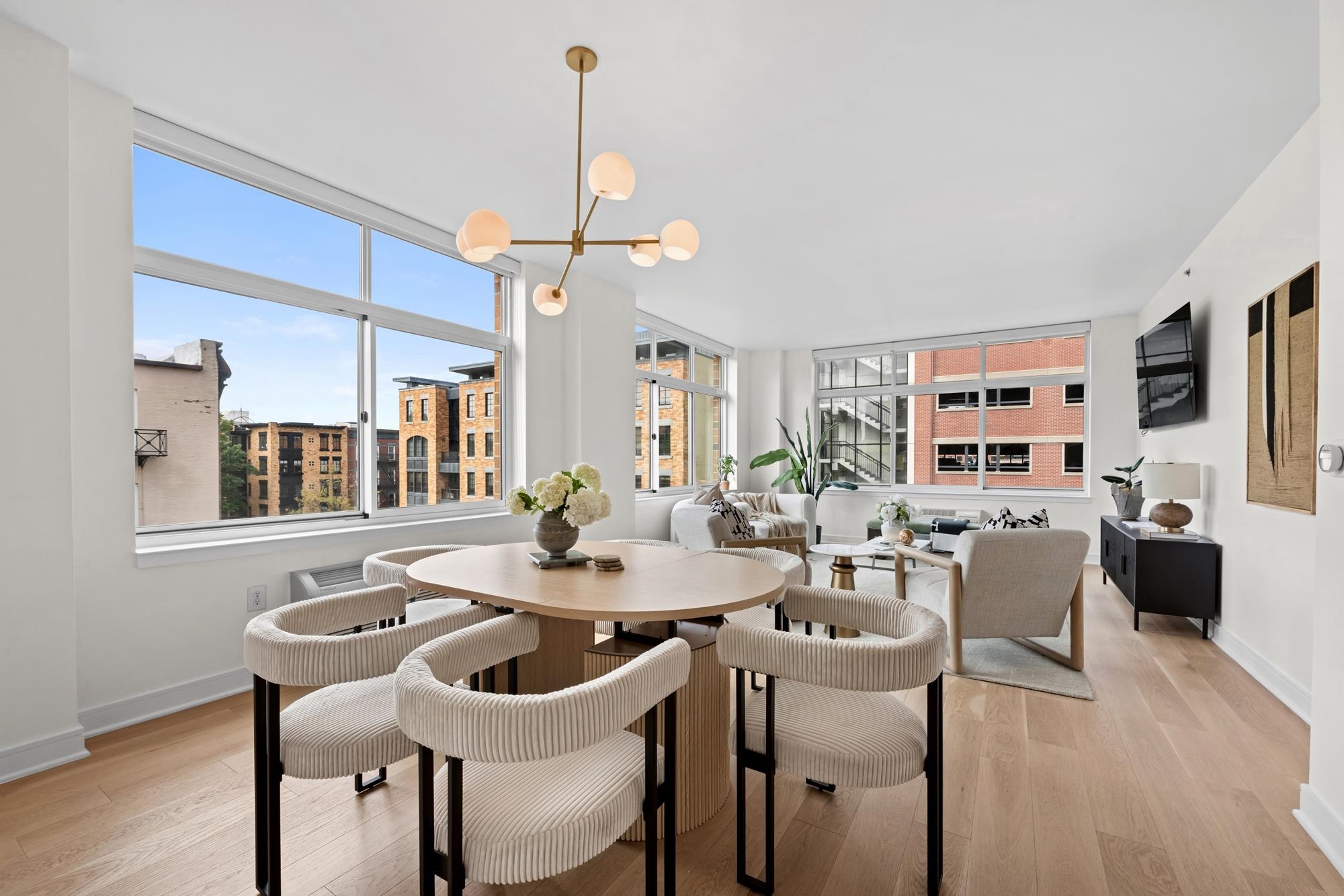 1450 WASHINGTON ST Unit: 516