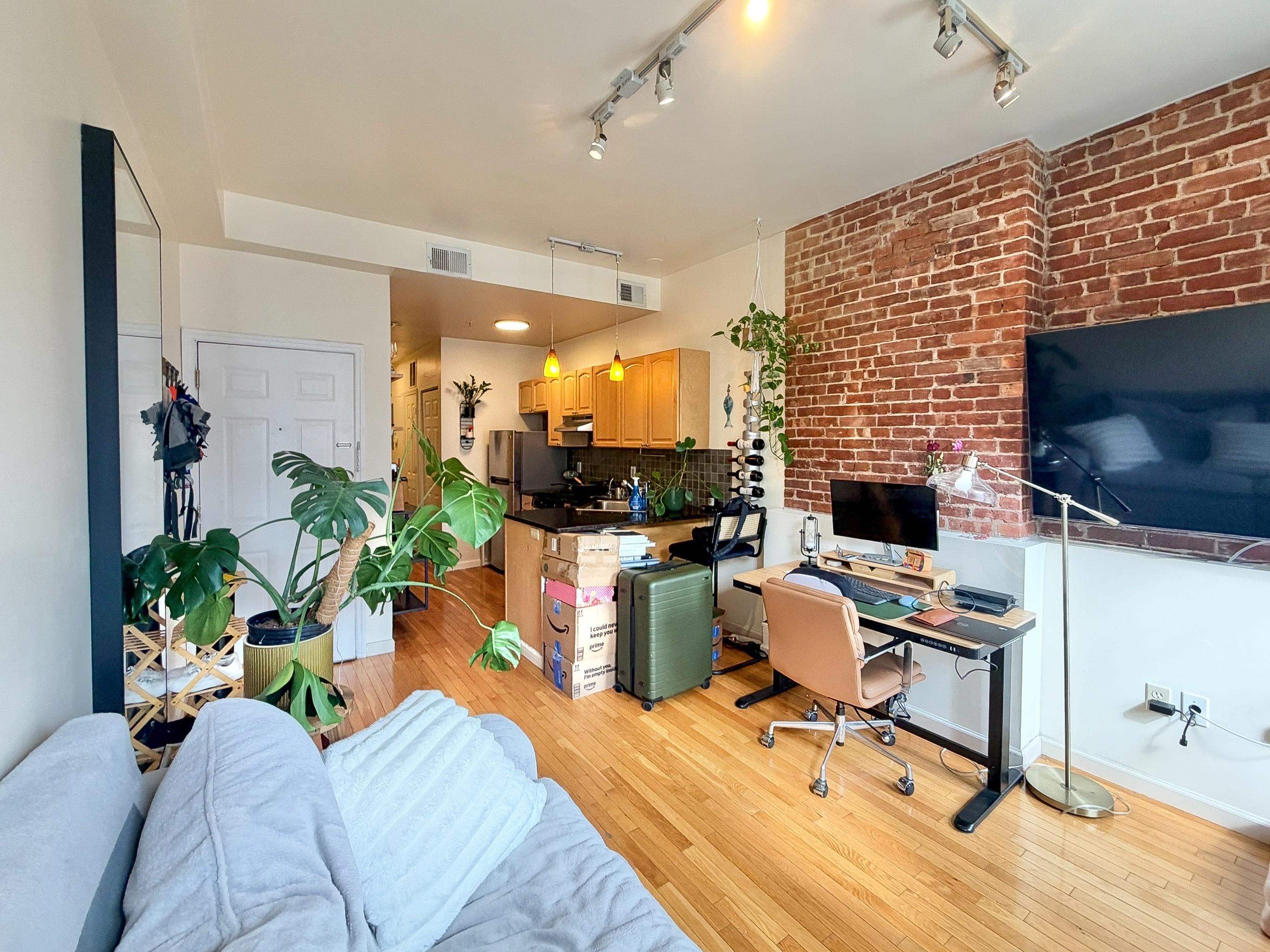 86 MONROE ST Unit: 3R