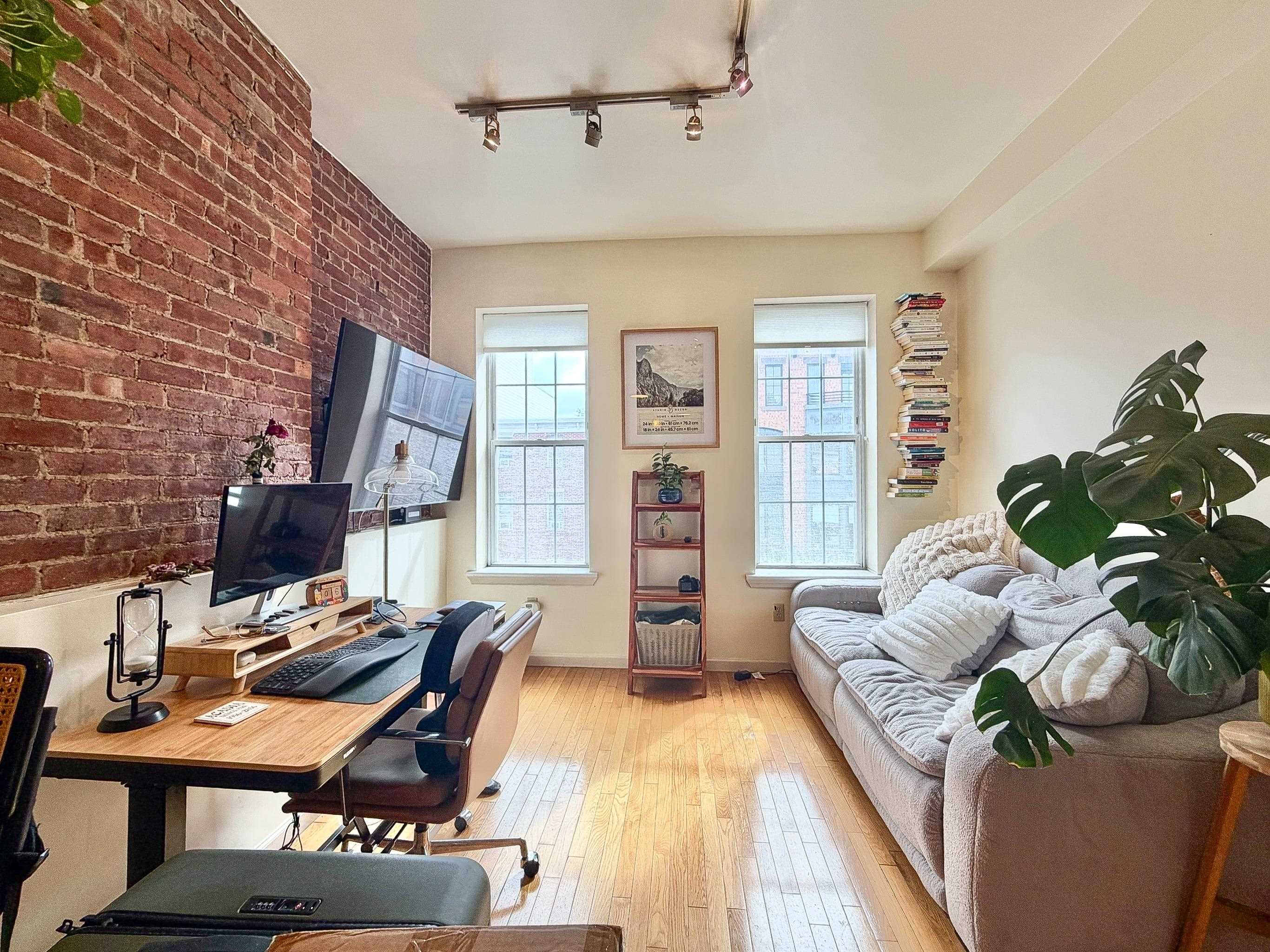 86 MONROE ST Unit: 3R