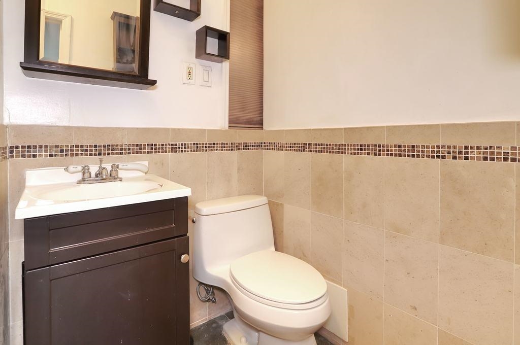 57 CORBIN AVE Unit: 21