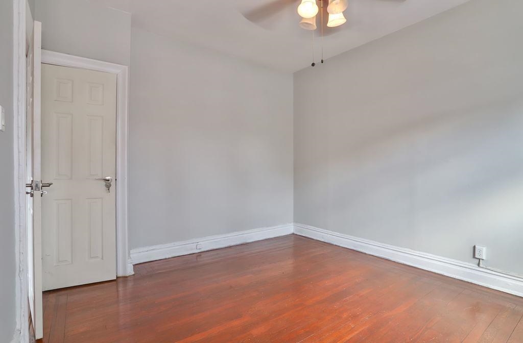57 CORBIN AVE Unit: 21