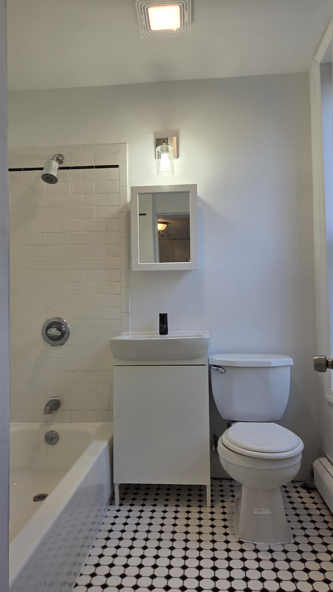 471 CENTRAL AVE Unit: 2
