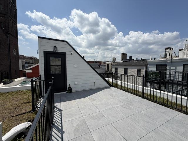 406 COURT ST Unit: 501