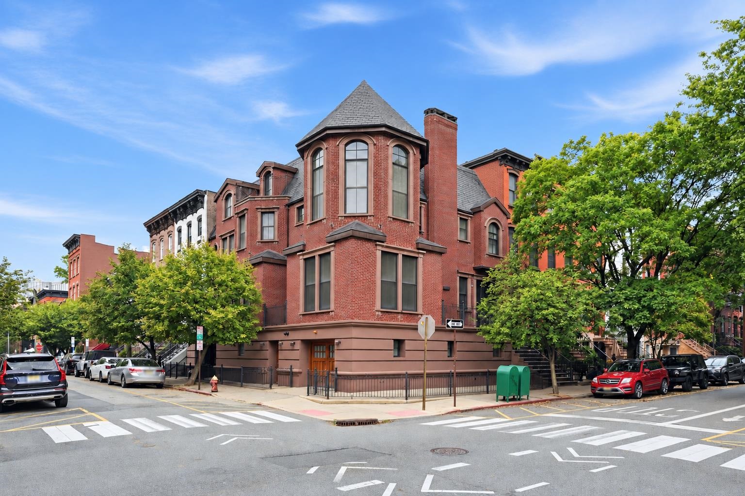 1000 GARDEN ST