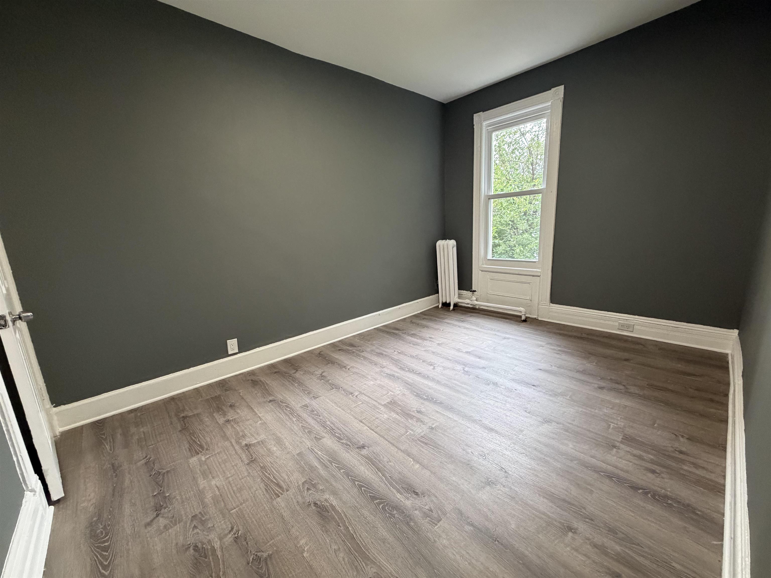 445 WEST SIDE AVE Unit: 2