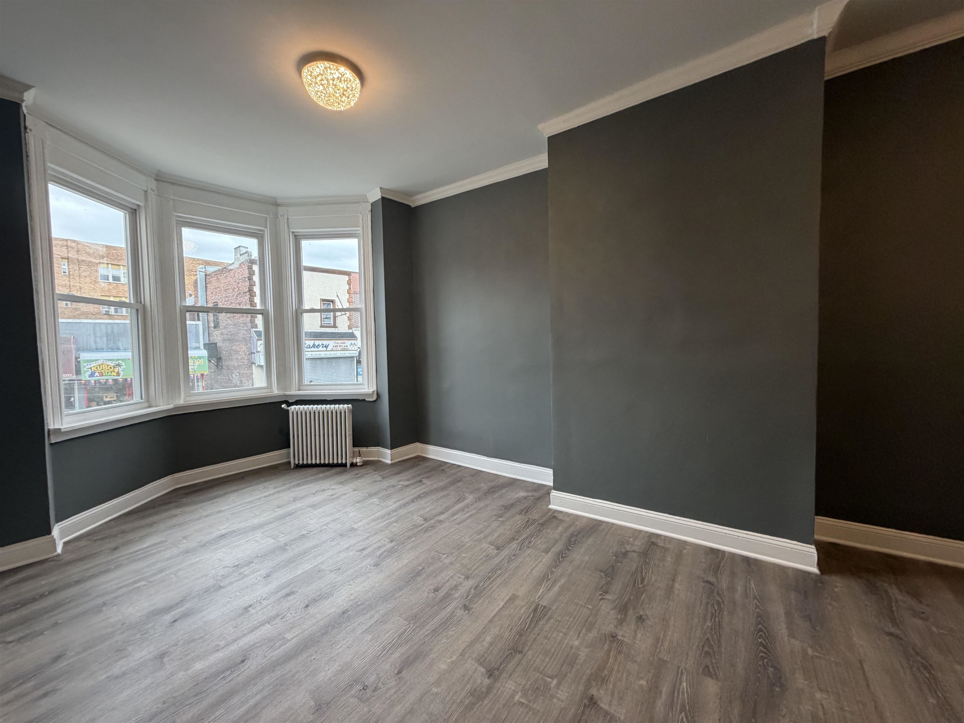 445 WEST SIDE AVE Unit: 2