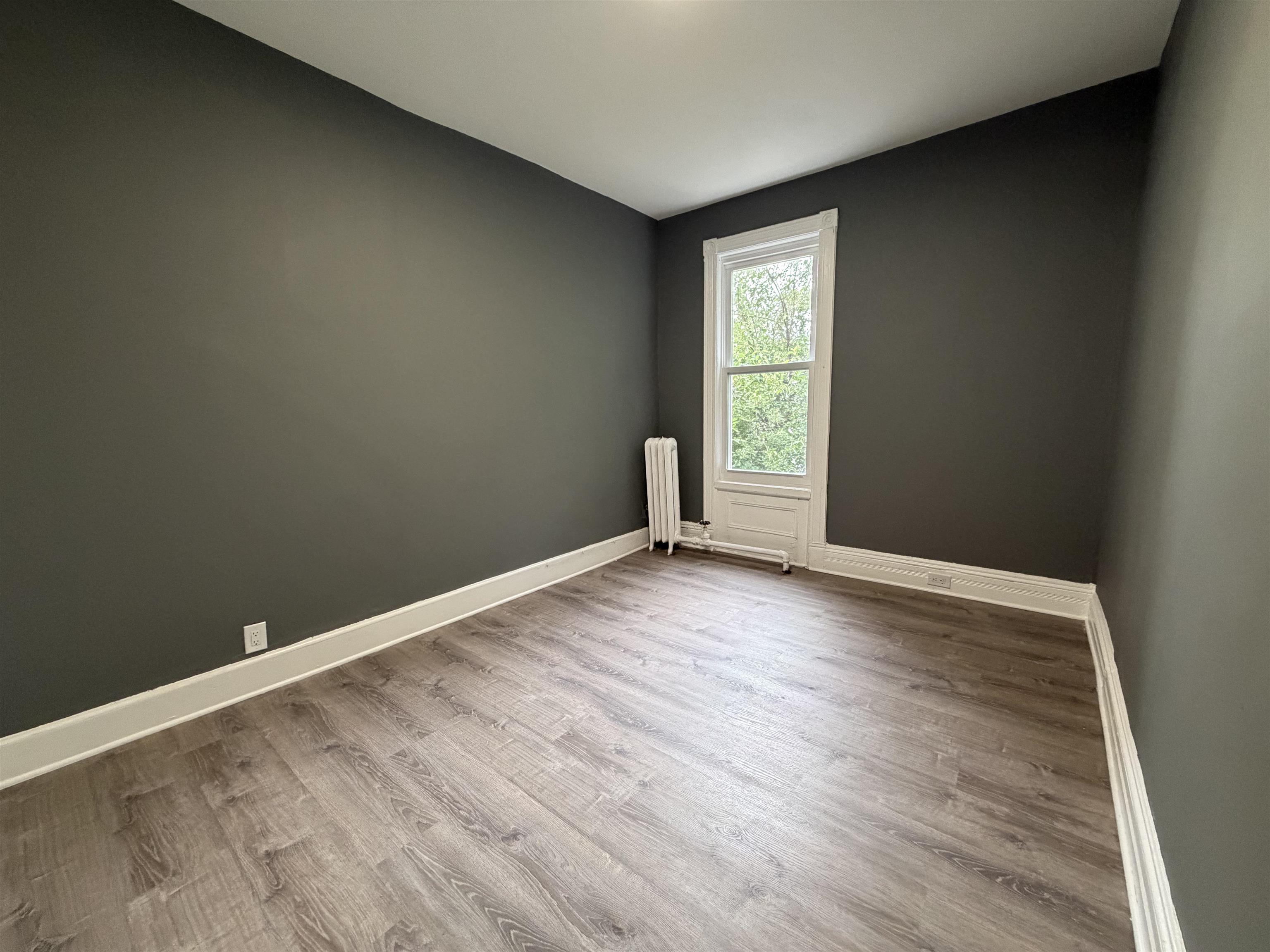 445 WEST SIDE AVE Unit: 2