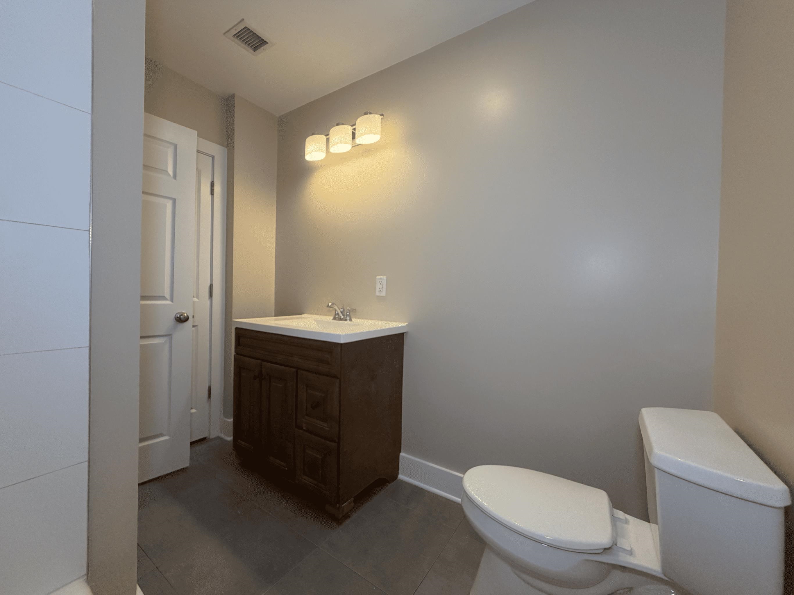824 WASHINGTON ST Unit: 4