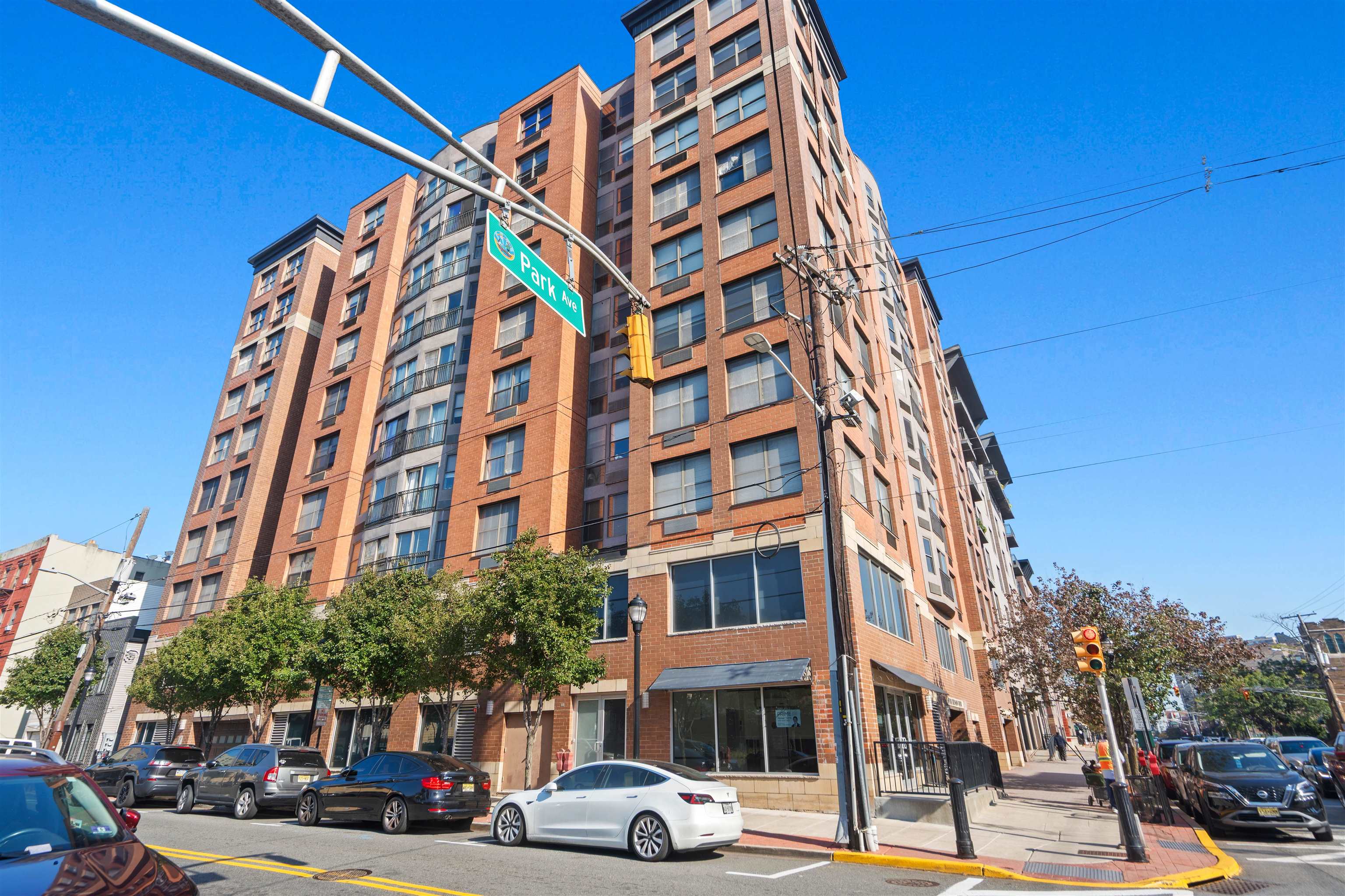 4301 PARK AVE Unit: 7F