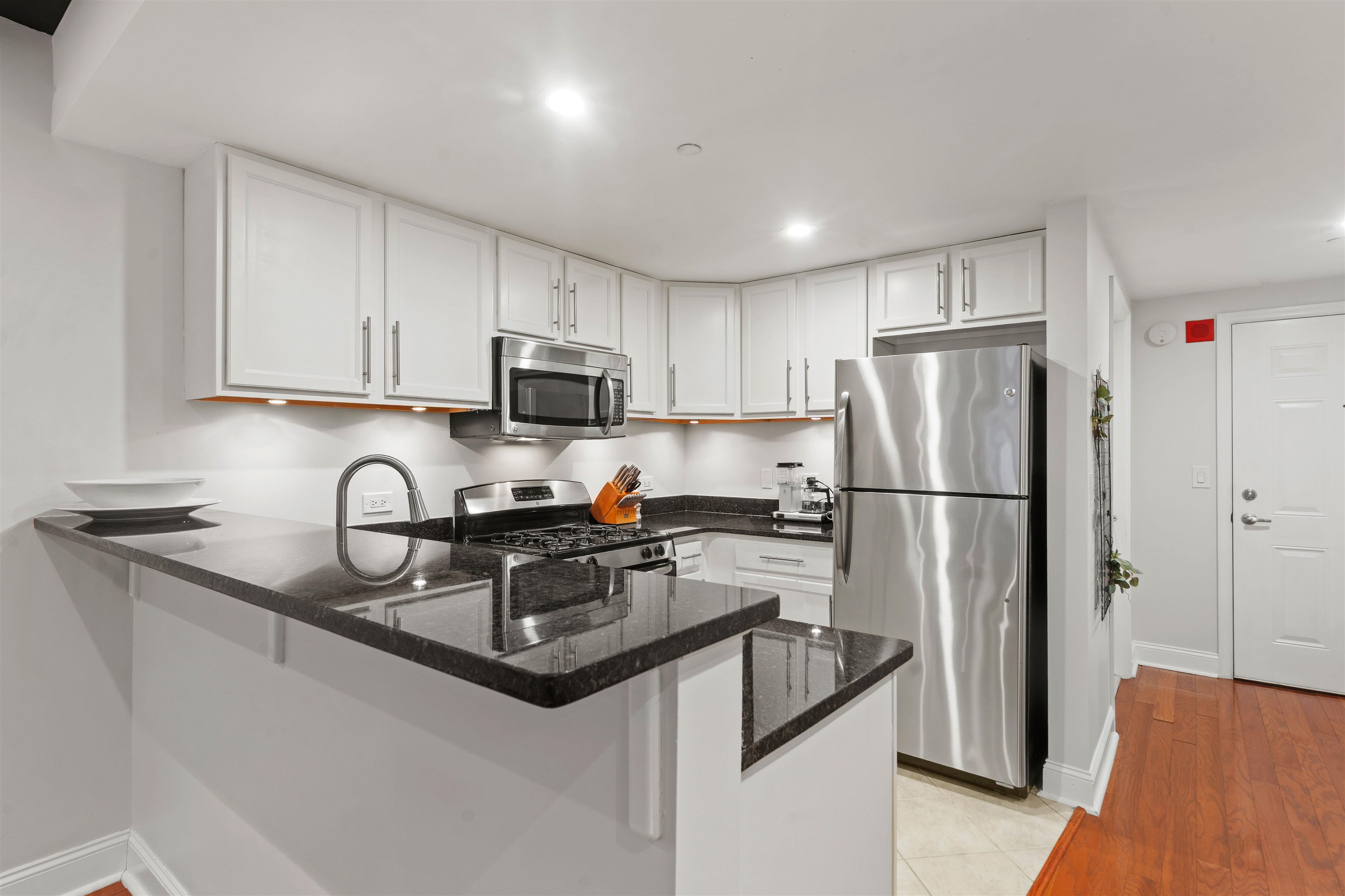 4301 PARK AVE Unit: 7F